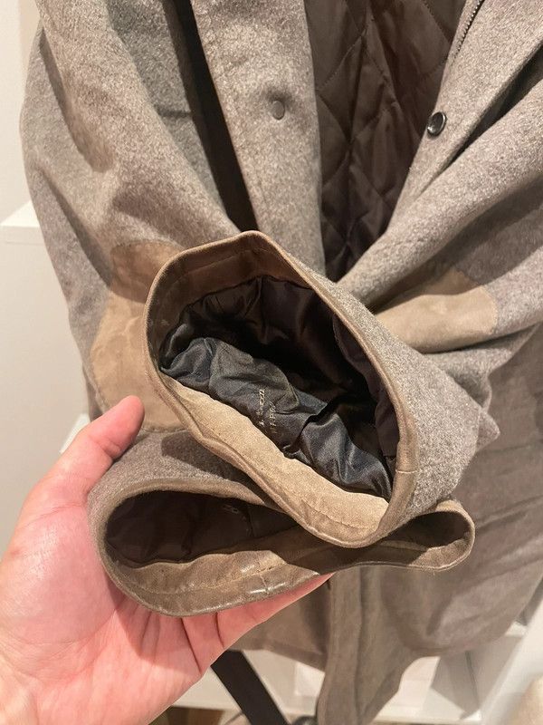 Kiton CASHMERE GOOSE DOWN JACKET WITH RACCOON DOG FUR Size US L / EU 52-54 / 3 - 8 Thumbnail