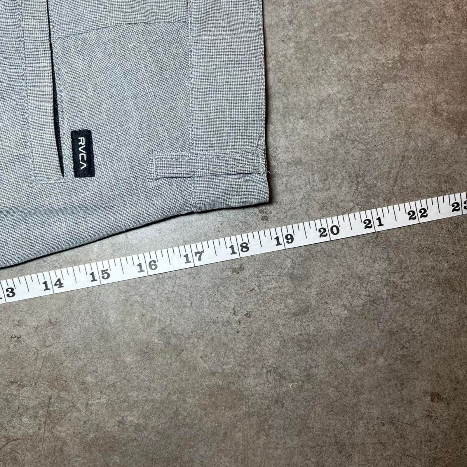 RVCA RVCA Balance Hybrid Dual Purpose Grey Shorts Size 30 Size US 30 / EU 46 - 3 Thumbnail