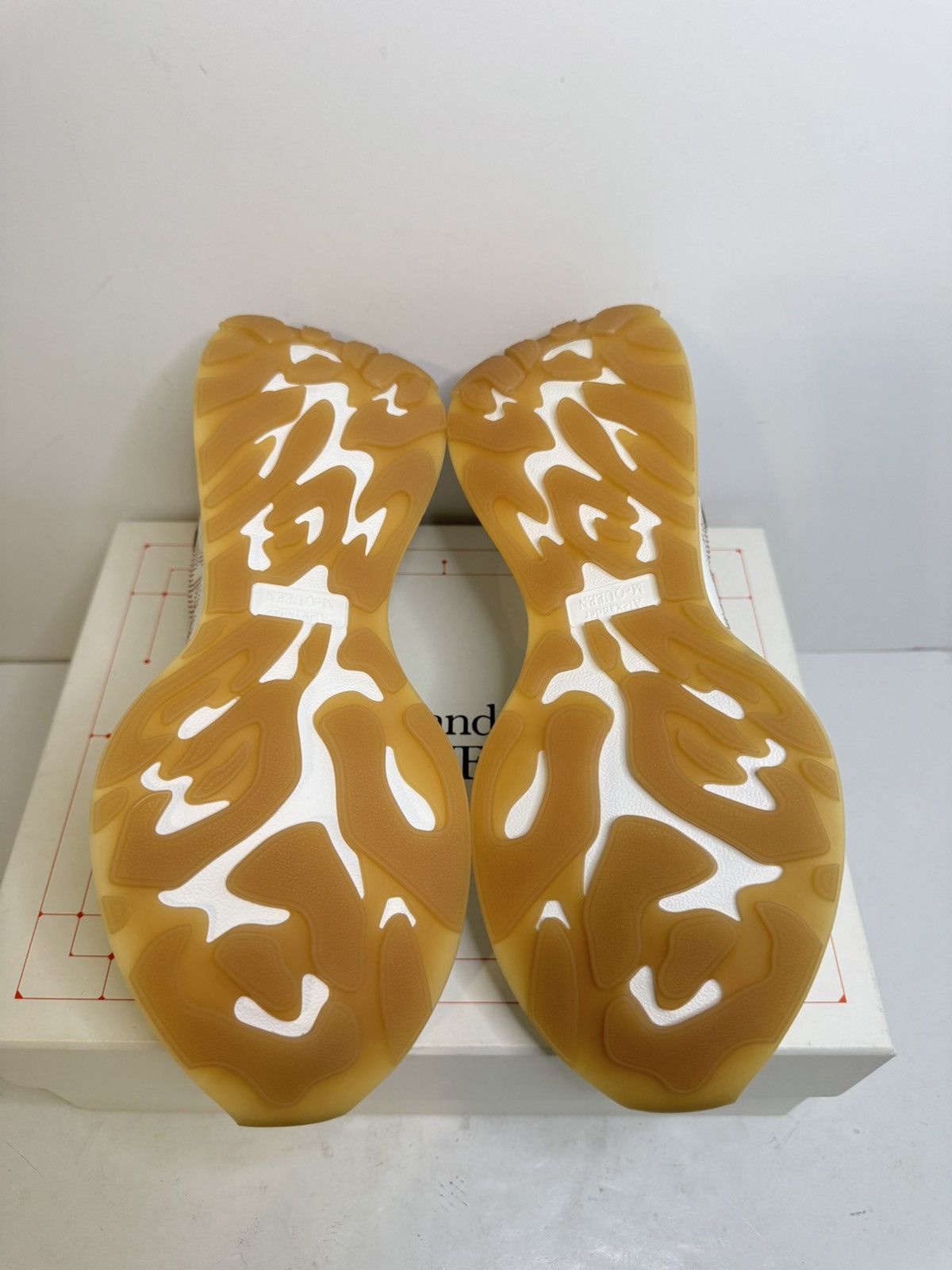 Alexander McQueen Alexander McQueen Sprint Sneakers White Size 41 New W/ Box Size US 8 / EU 41 - 7 Thumbnail