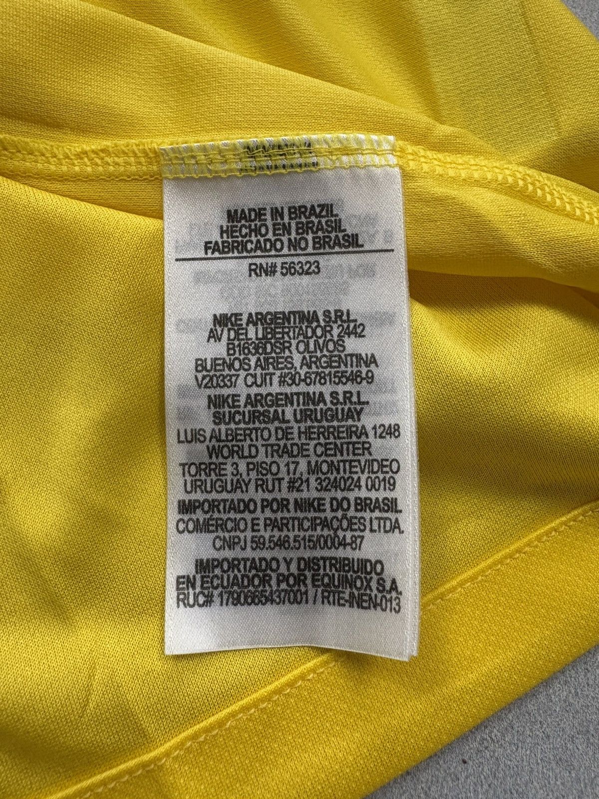 Nike Brazil Nike 2018 2019 Home Jersey World Cup Soccer Shirt Size US M / EU 48-50 / 2 - 12 Thumbnail