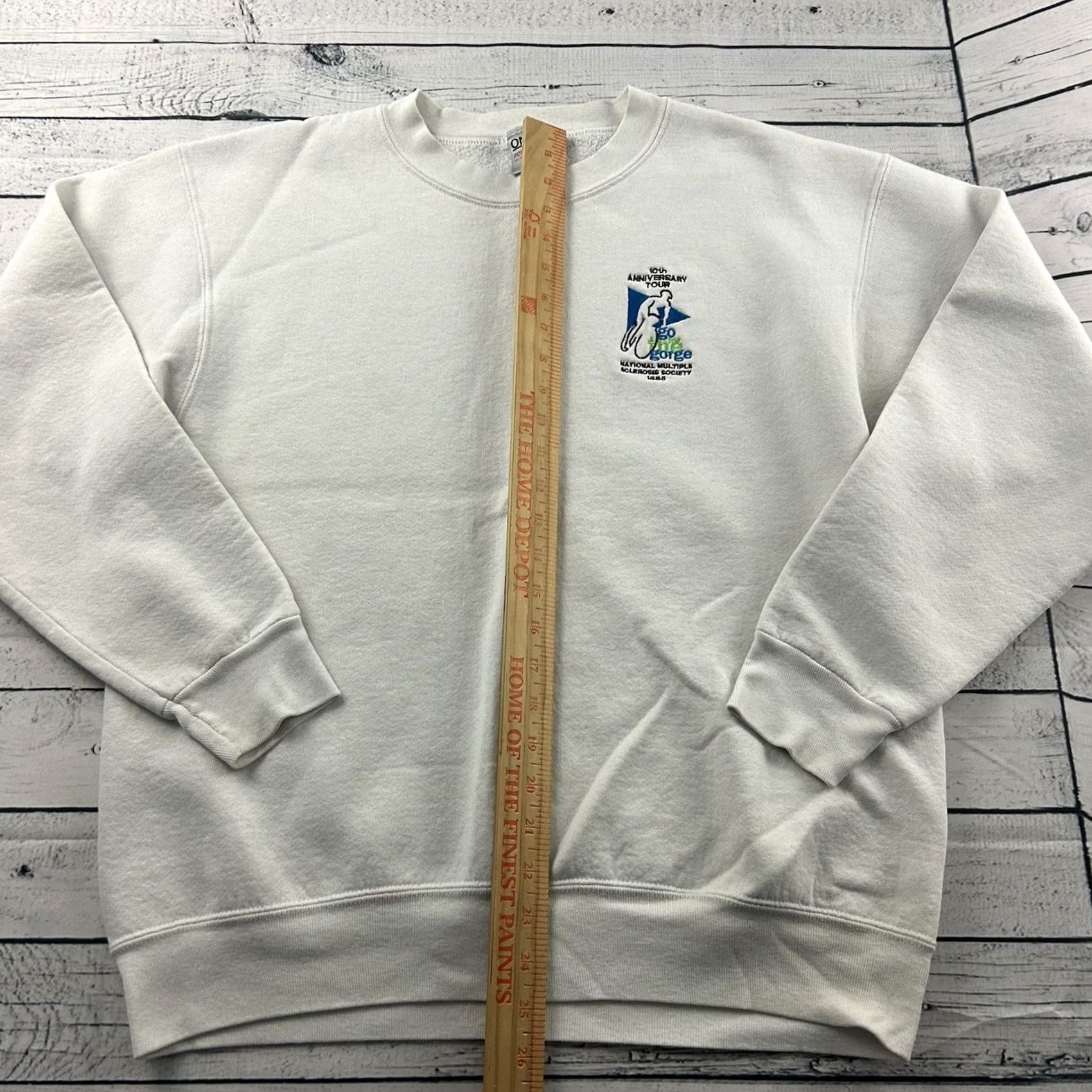 Vintage VINTAGE Oneita Go For The Gorge Crewneck Sweatshirt Mens L White MS 1995 Size US L / EU 52-54 / 3 - 4 Thumbnail