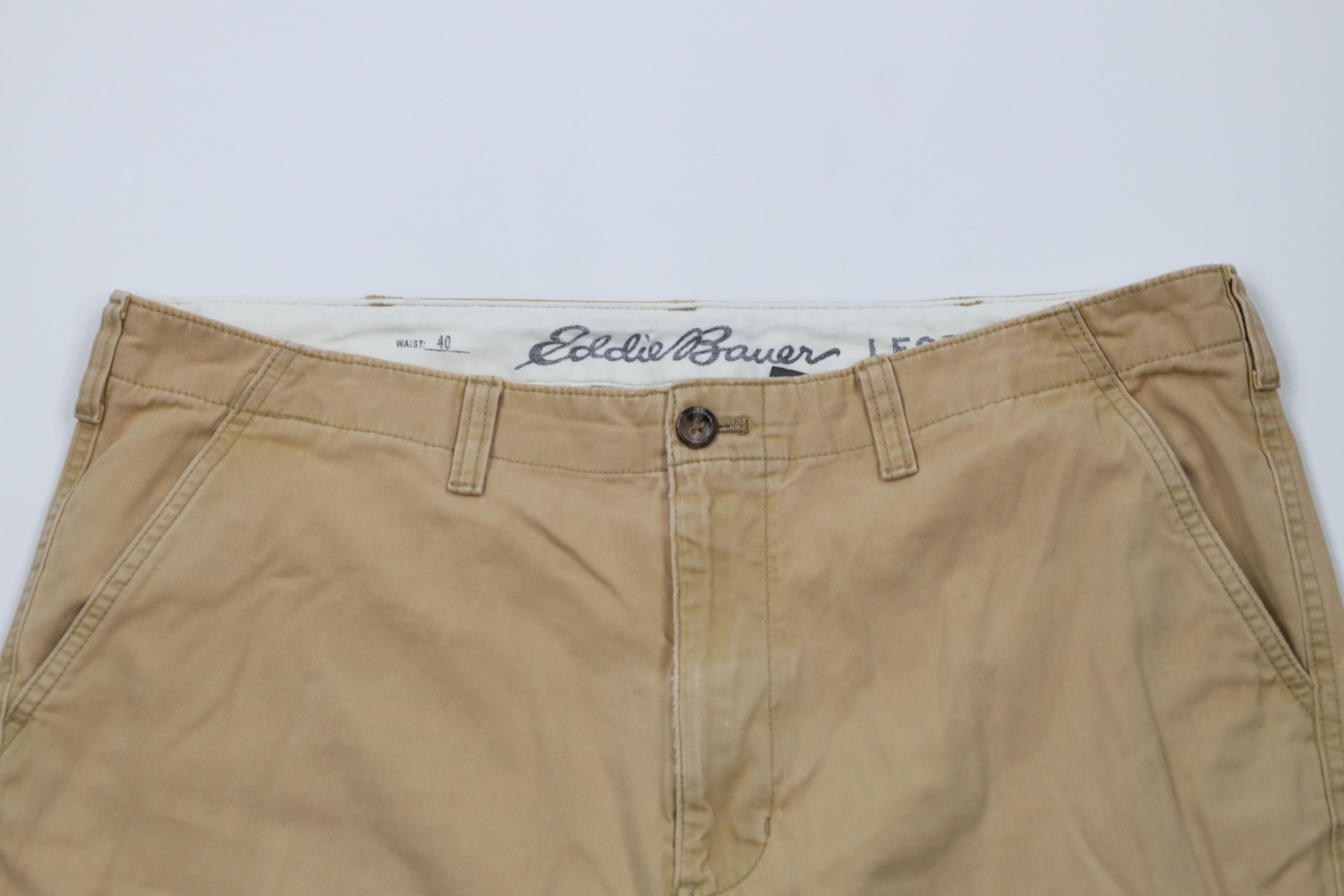 Eddie Bauer × Vintage Vintage Y2K Eddie Bauer Cargo Shorts Beige Cotton Size US 40 / EU 56 - 2 Thumbnail