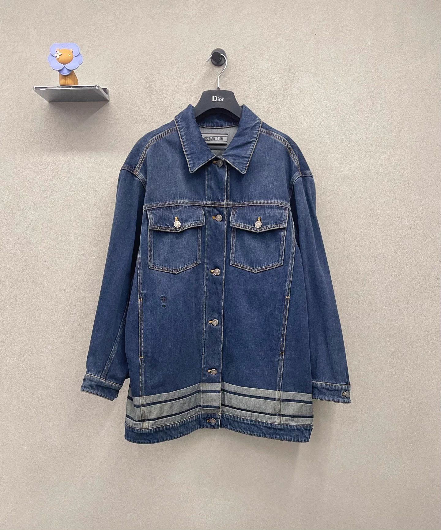Dior Dior Navy Embroidered Logo Denim Jkt L Size L / US 10 / IT 46 - 1 Thumbnail