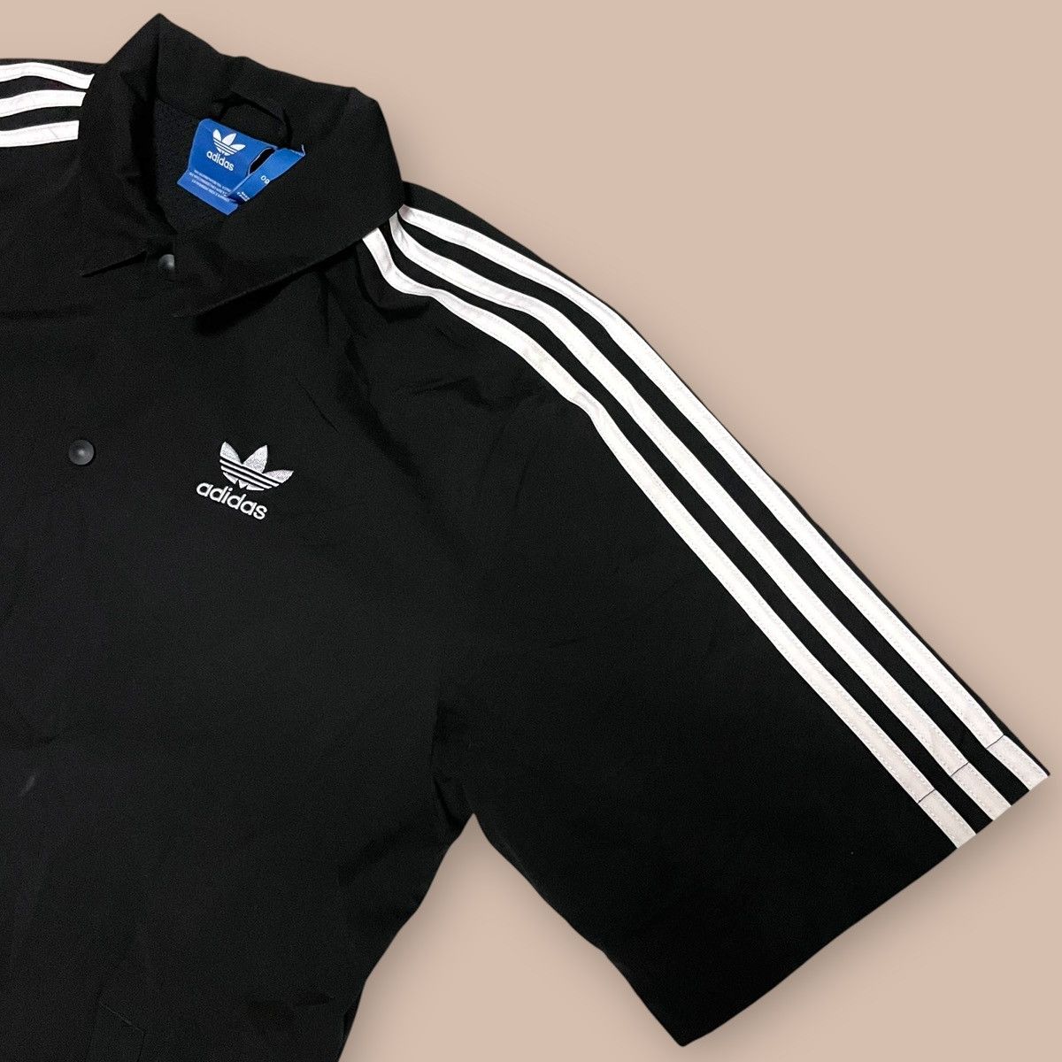 Adidas Adidas Originals short sleeve Coach Jacket Size US L / EU 52-54 / 3 - 6 Thumbnail