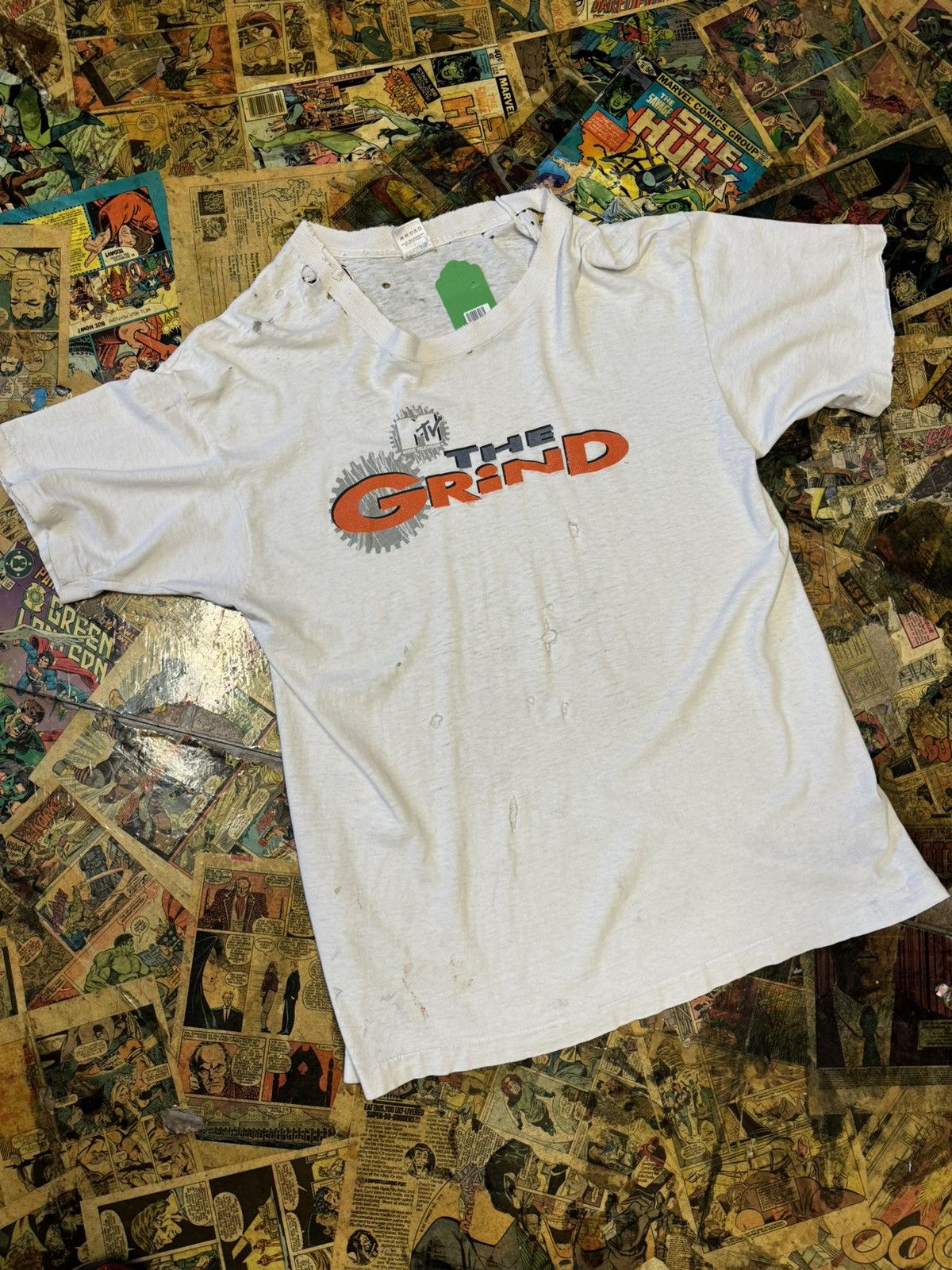Vintage Vintage ‘90s The grind MTV tee Size US L / EU 52-54 / 3 - 1 Thumbnail