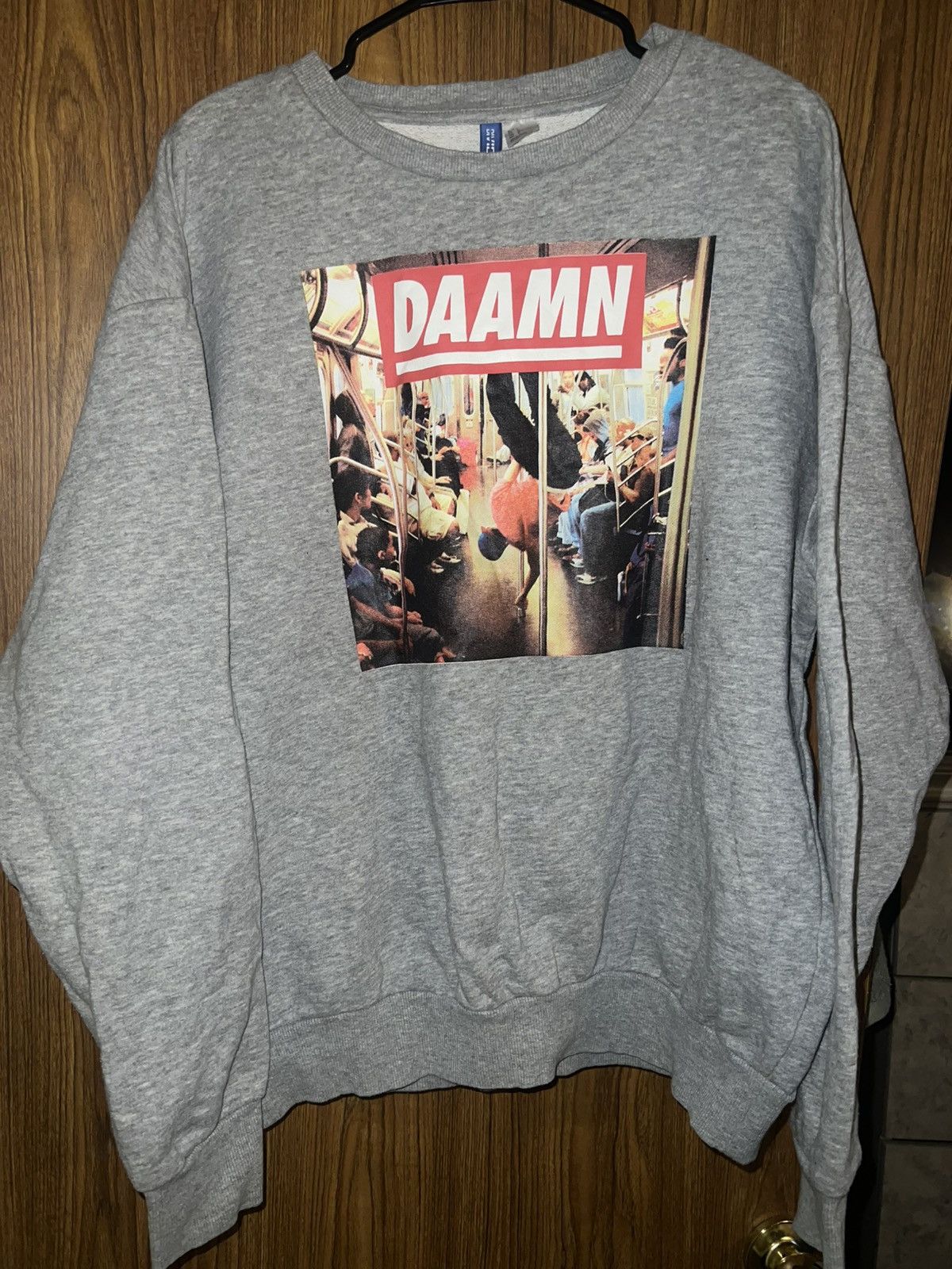 H&M Vintage SIZE L H&M Crewneck 2015 Size US L / EU 52-54 / 3 - 1 Thumbnail