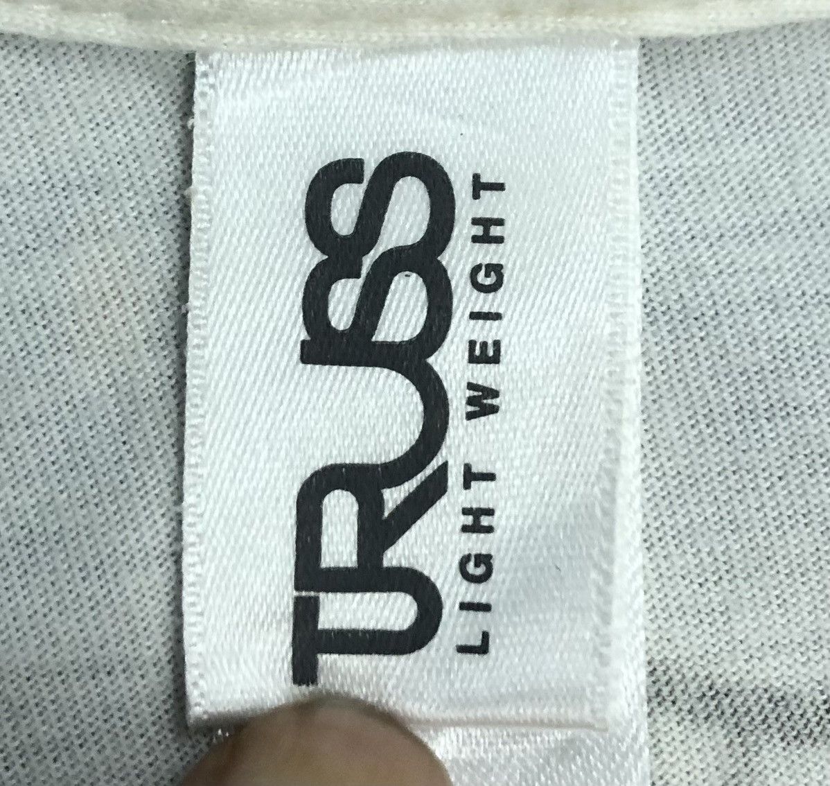 Vintage Truss Light Weight Taylor Swift The 1989 World Tour T-Shirt Size US M / EU 48-50 / 2 - 9 Thumbnail
