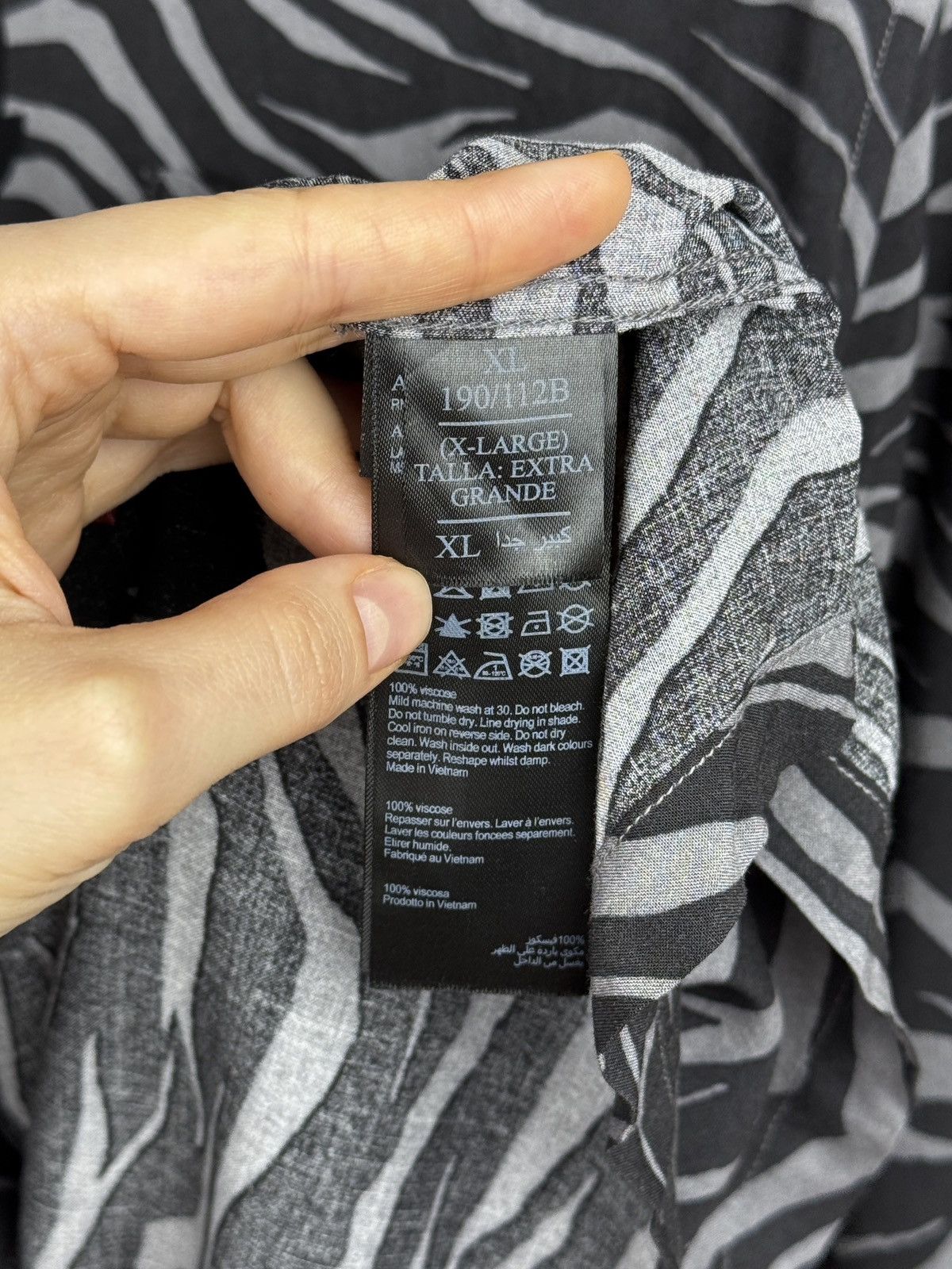 Allsaints AllSaints Lazaro LS Hawaiian shirt grey/jet black size XL Size US XL / EU 56 / 4 - 9 Thumbnail