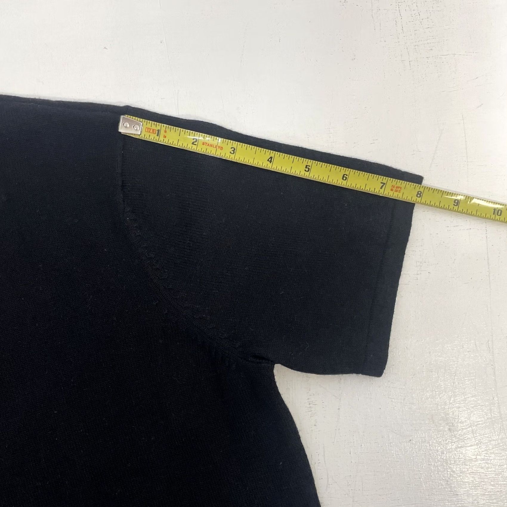 Vintage Liz Baker Short Sleeve Shirt Women Small Black Crew Neck Pullover Knit Blouse Basic Regular Sleeve Short Crew Neck RN#93677 Females Size S / US 4 / IT 40 - 5 Thumbnail