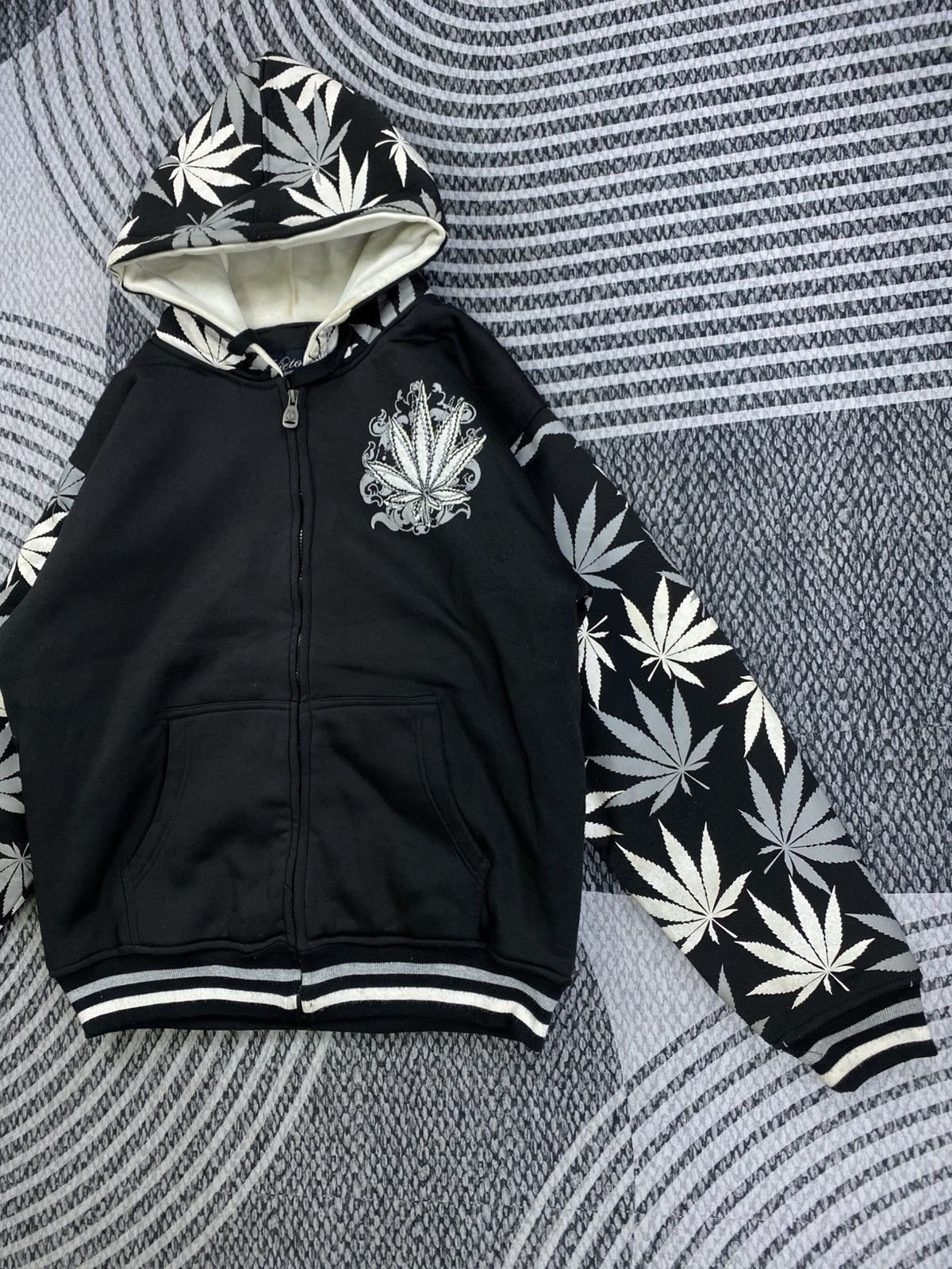 Japanese Brand Vintage Victorious Rare Zipper Bomber Jacket Size US XL / EU 56 / 4 - 4 Thumbnail