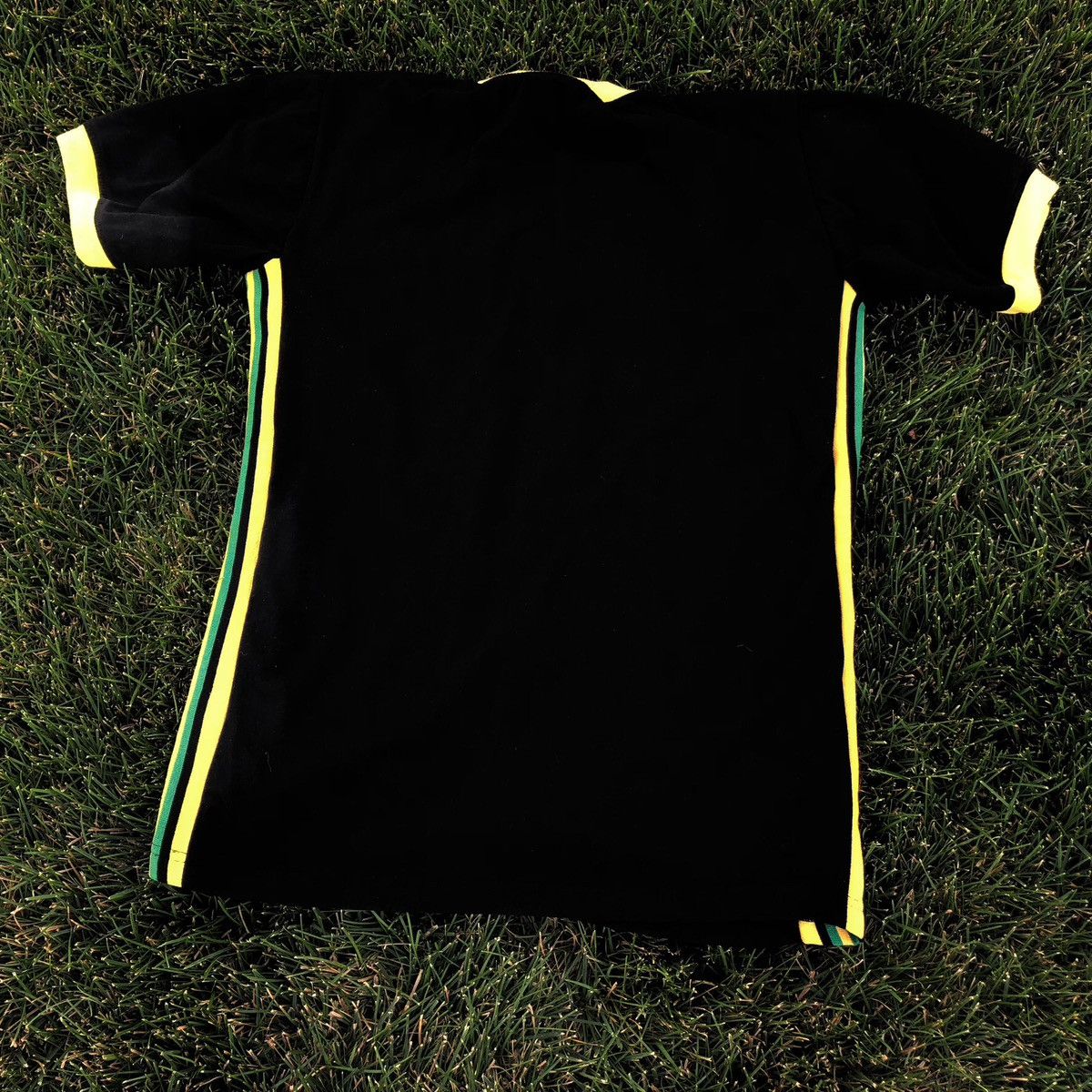 Vintage Jamaica tee shirt Size US L / EU 52-54 / 3 - 6 Thumbnail