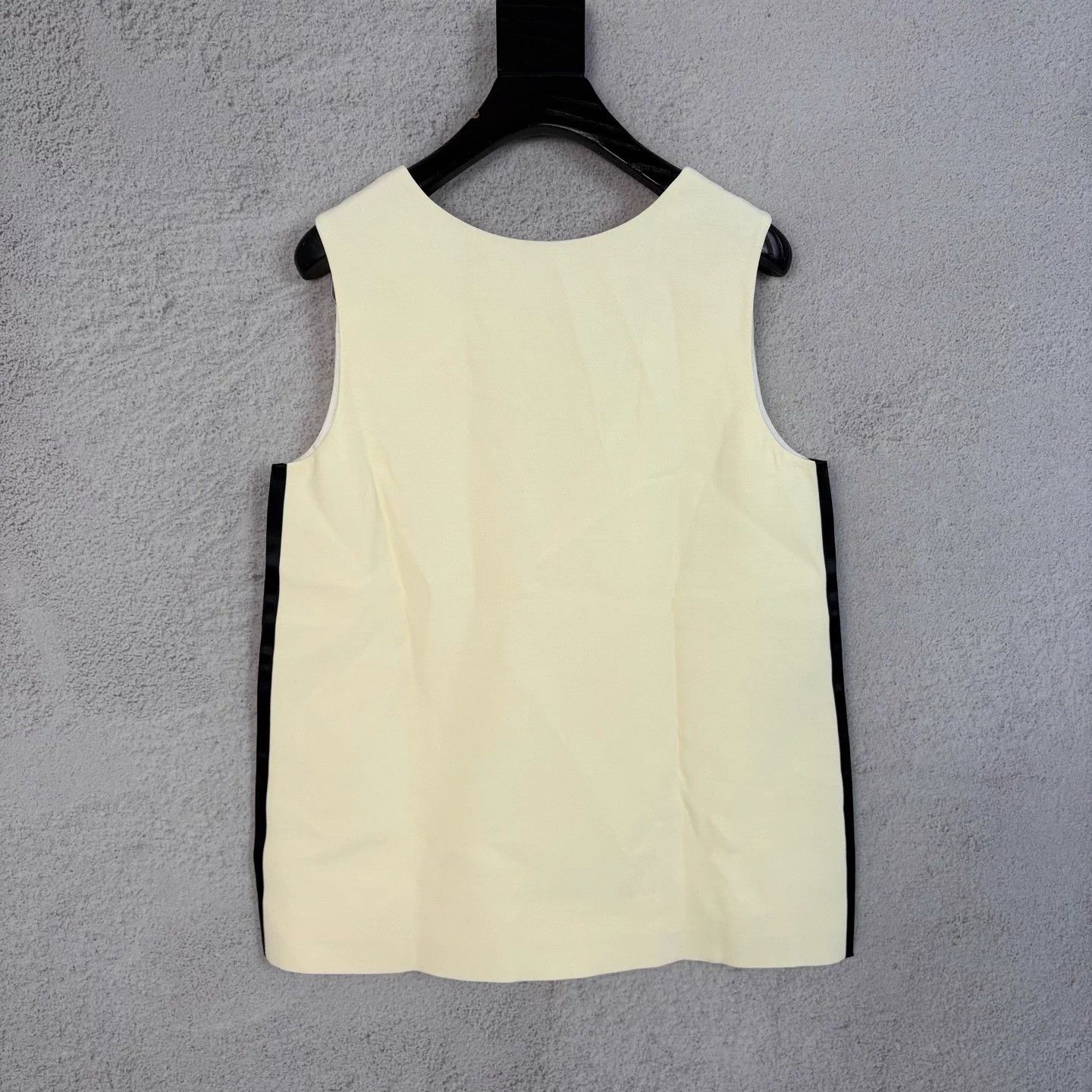 Burberry Burberry Women's Silk Colorblocked Vest Size 38 Size XS / US 0-2 / IT 36-38 - 2 Thumbnail