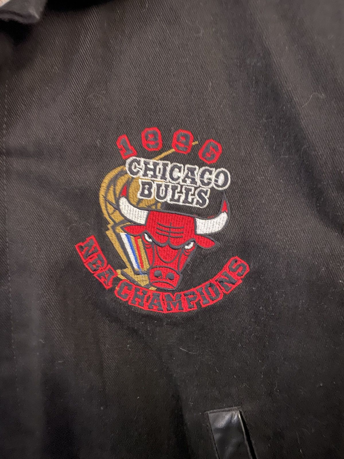 Jeff Hamilton Chicago Bulls 1996 Champions Jeff Hamilton Jacket Size US L / EU 52-54 / 3 - 3 Thumbnail