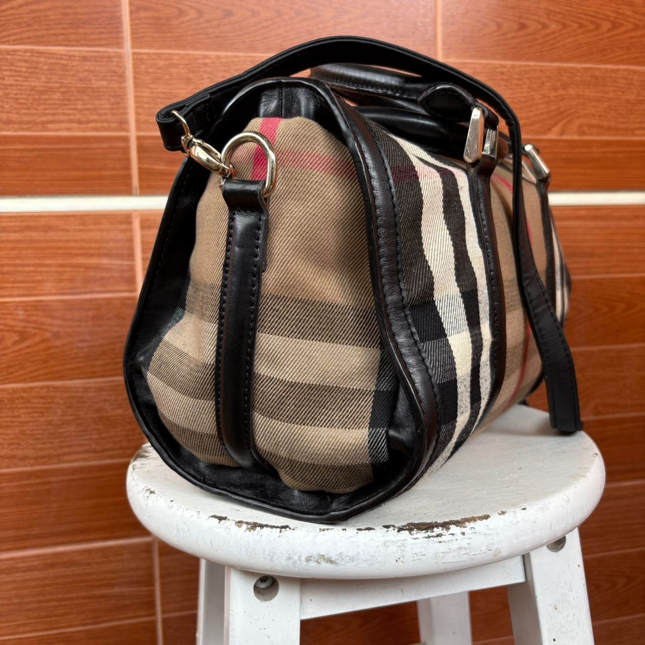 Burberry Burberry Vintage Haymarket Check Canvas & Leather Boston Bag Size ONE SIZE - 5 Thumbnail