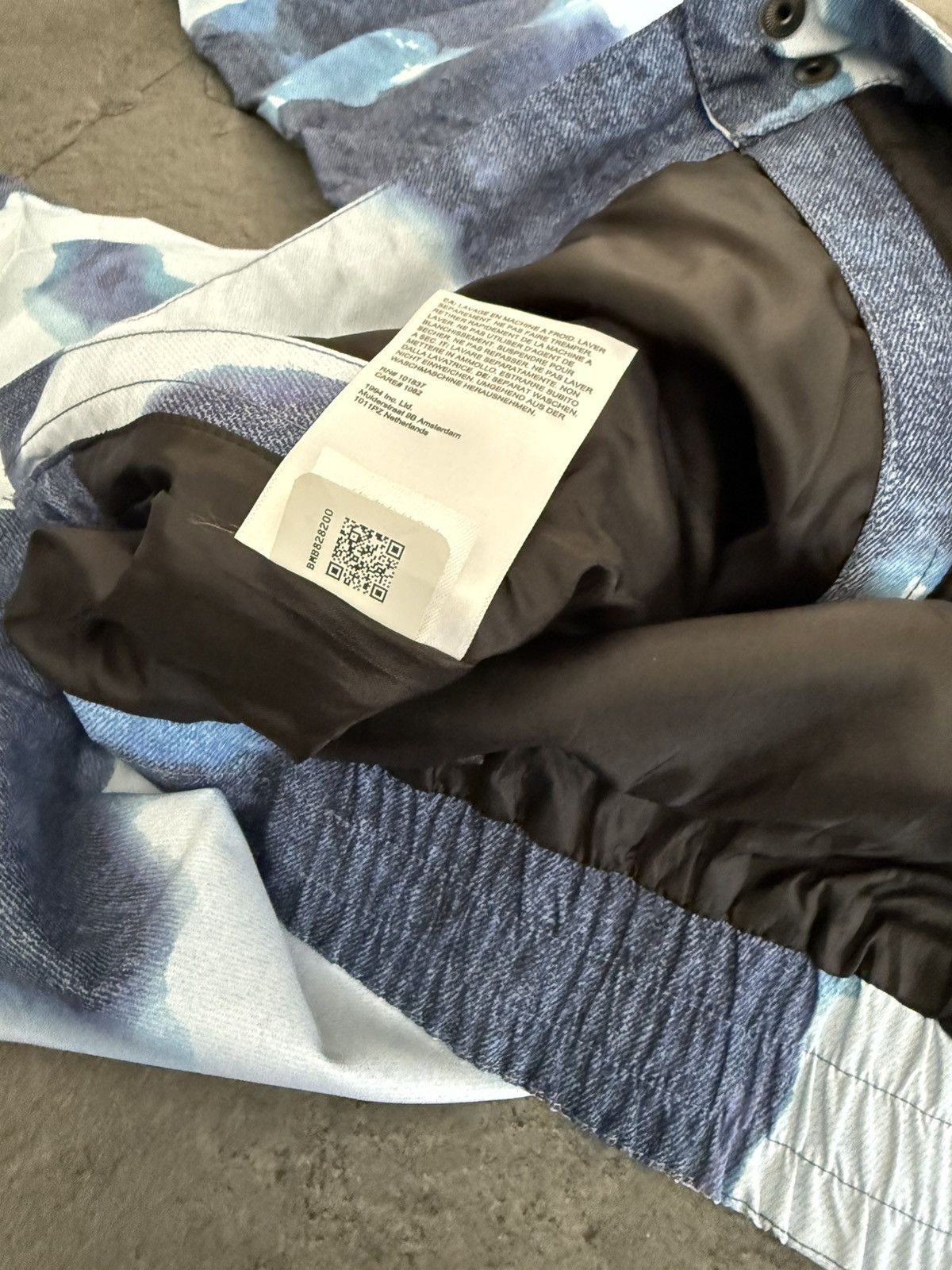 Supreme × The North Face Supreme x The North Face Bleached Denim Print Mountain Pant Size US 32 / EU 48 - 9 Thumbnail
