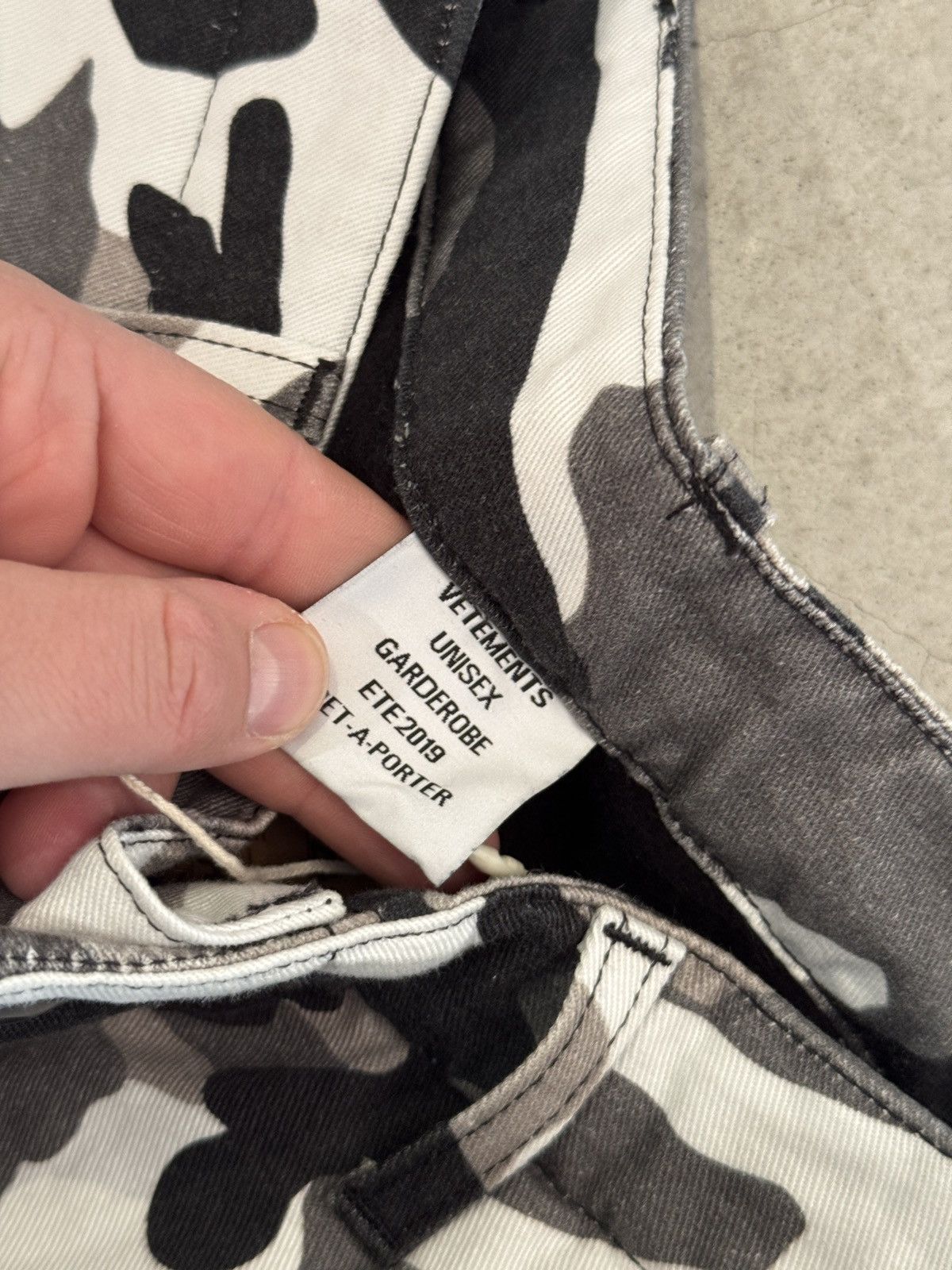 Designer × Vetements *RARE* RUNWAY VETEMENTS CAMO HYBRID CARGO PANTS SWEATS DEMNA Size US 32 / EU 48 - 8 Thumbnail
