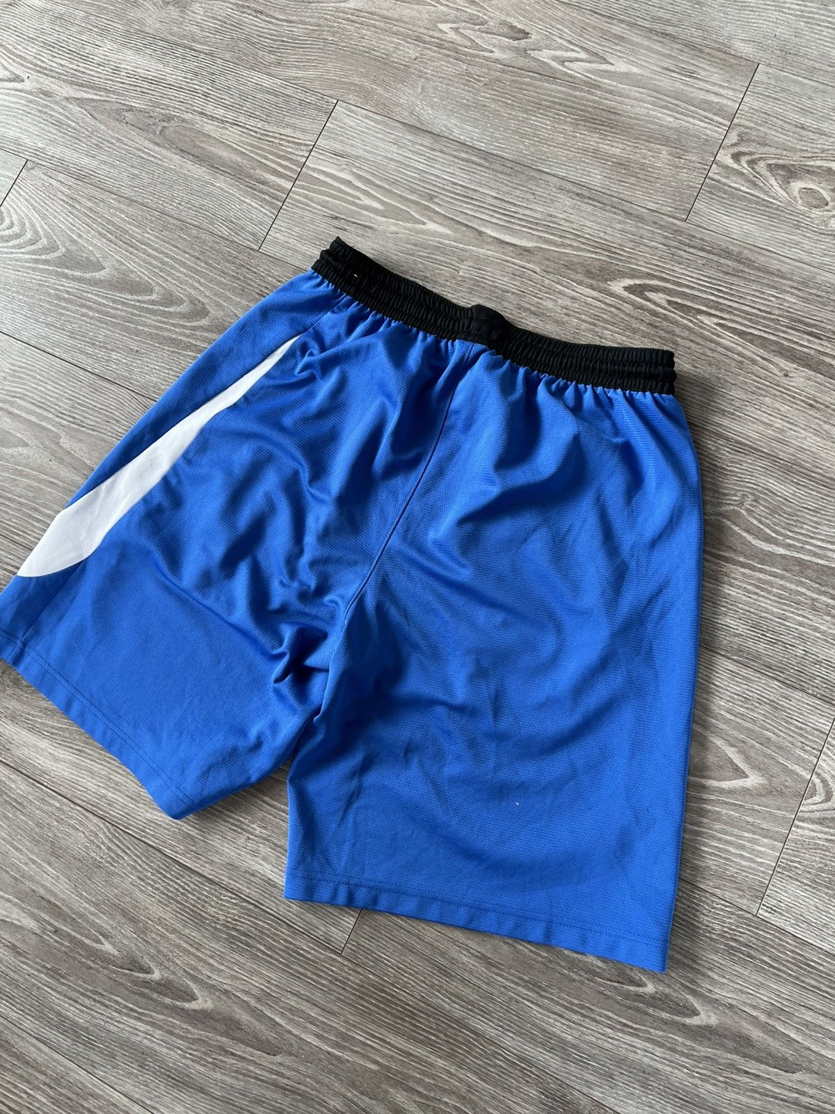 Nike Nike Big Swoosh Lite Weight Basketball/Gym Sport Shorts Size US 34 / EU 50 - 10 Thumbnail