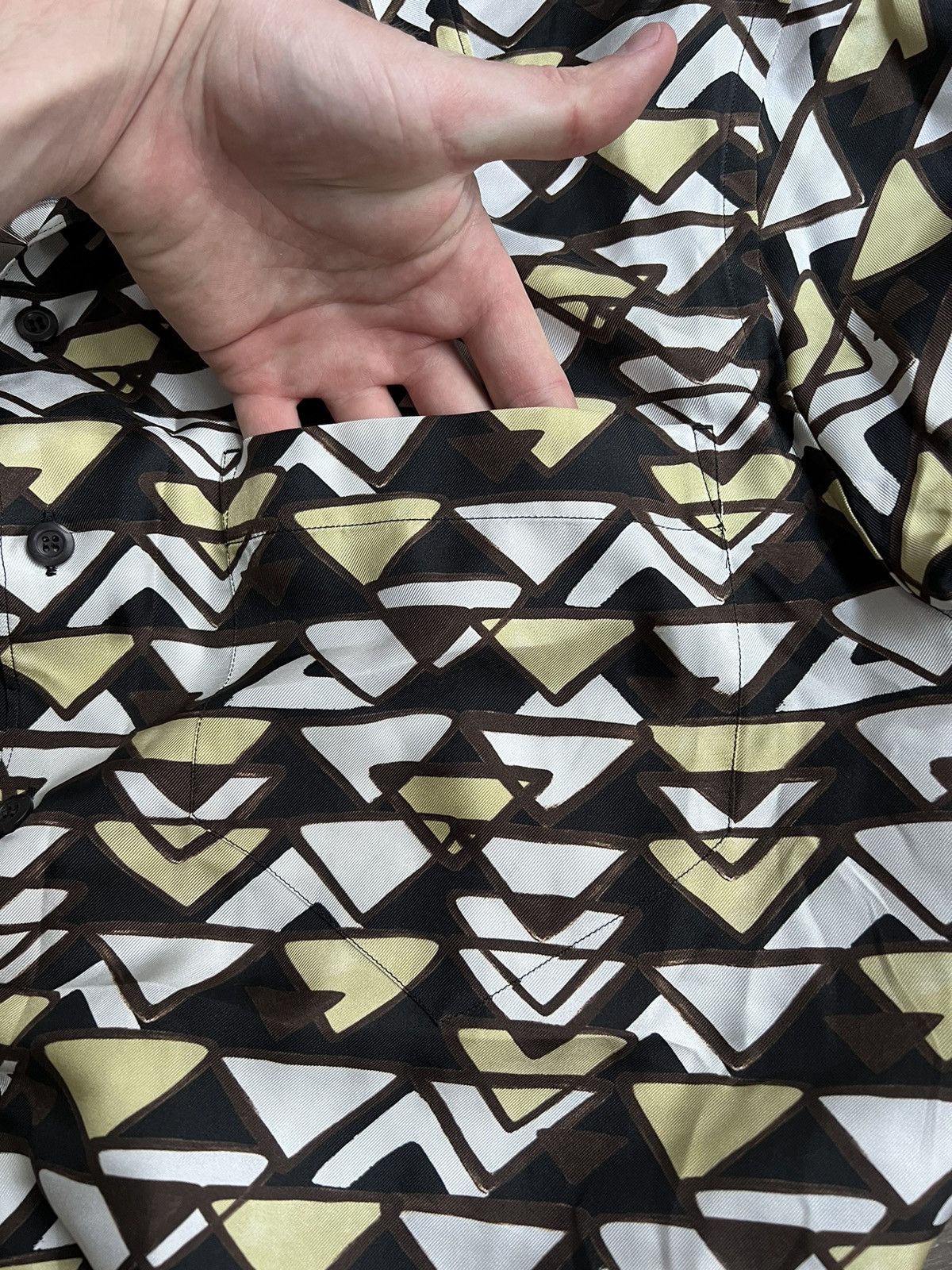 Prada Geo-Print Triangle Silk Button Up (Prada M) Size US XL / EU 56 / 4 - 3 Thumbnail