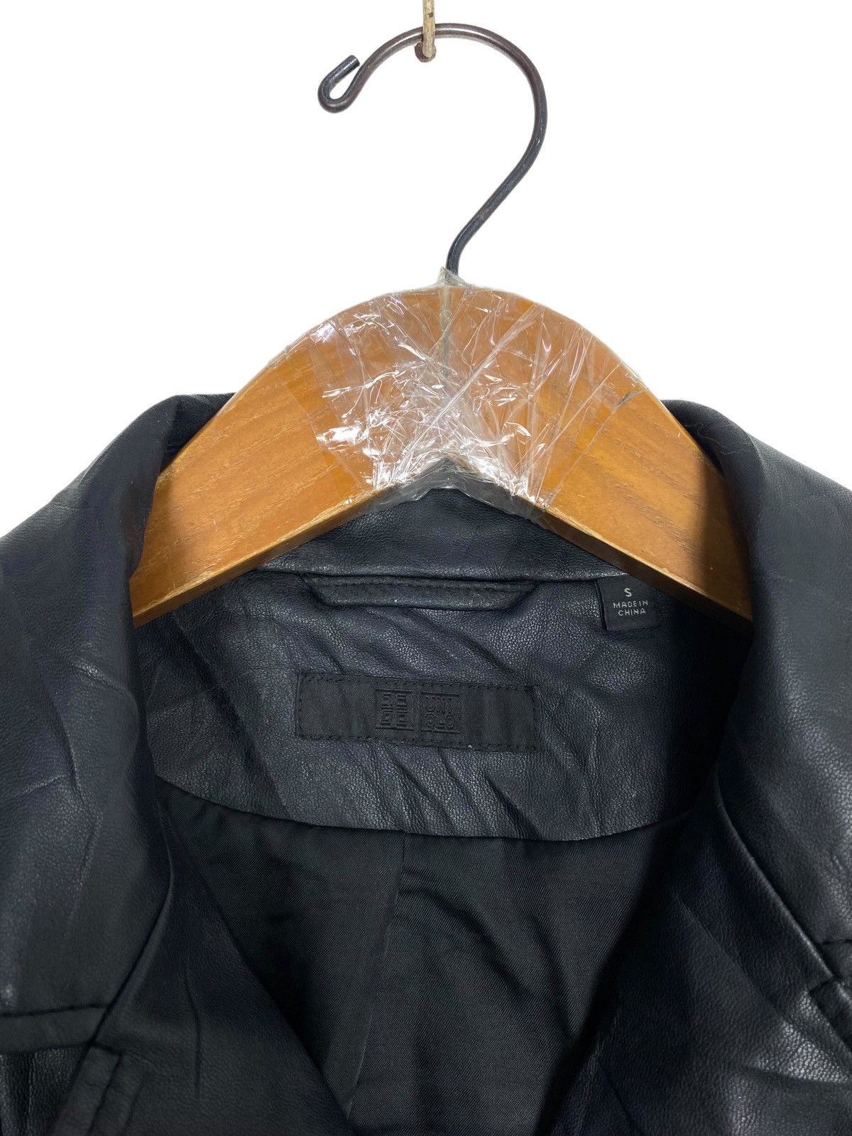 Uniqlo Rare‼️ Uniqlo Pu Leather Biker Jacket Size S / US 4 / IT 40 - 6 Thumbnail
