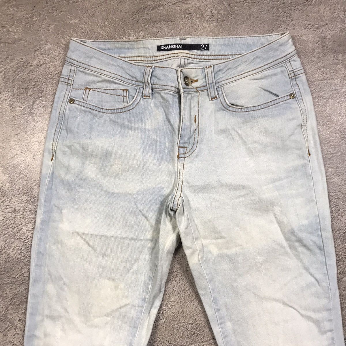 Vintage Vintage 90s Iceberg Distressed Jeans Grunge Thrashed Boxy 27 Size US 27 - 2 Thumbnail