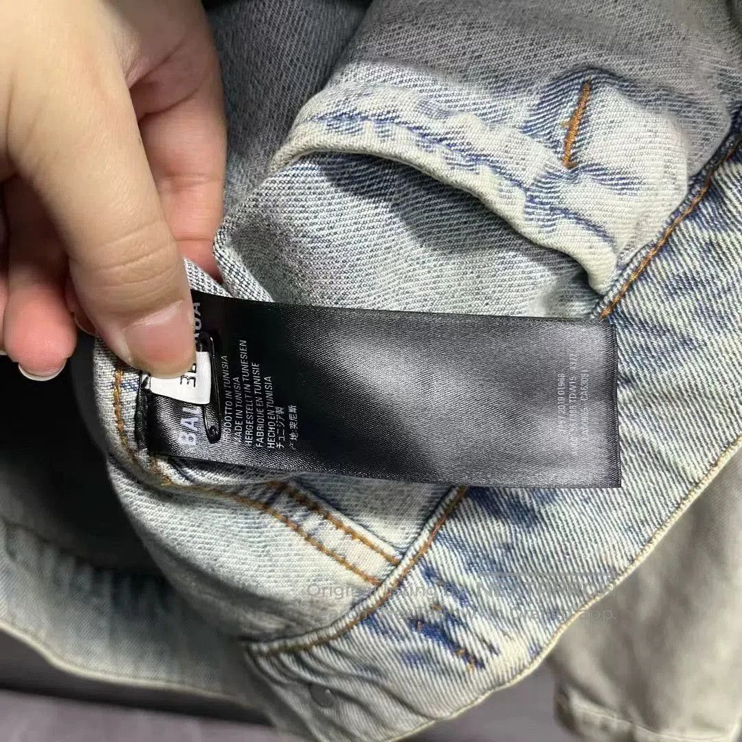 Balenciaga balenciaga fitted long sleeve denim jacket. Size US S / EU 44-46 / 1 - 5 Thumbnail