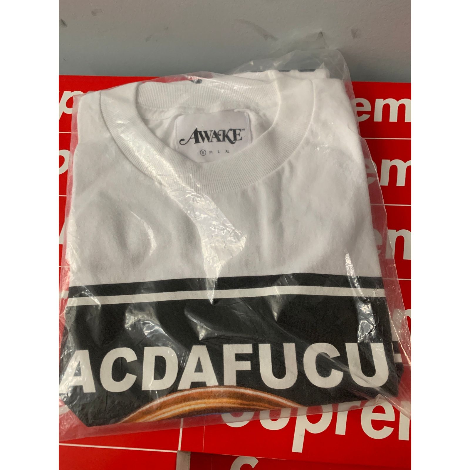 Awake NY AwakeNY Graphic Clock White Tee Size Small NEW SHIPS NOW Size US S / EU 44-46 / 1 - 2 Thumbnail