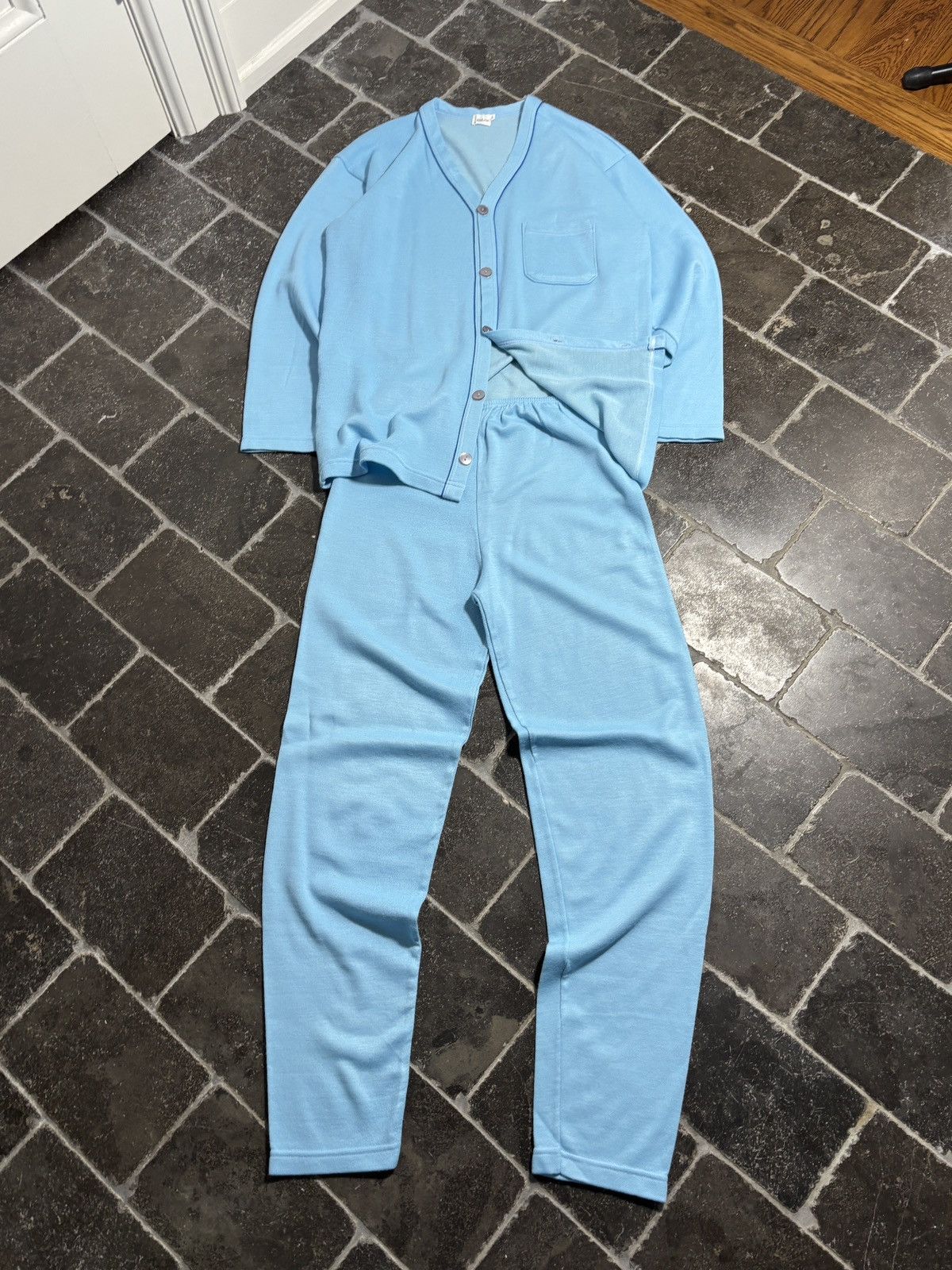Vintage Vintage Pyajamas Set Emmessey Italy Cardigan Pant Lounge 2pc Size US 28 / EU 44 - 1 Thumbnail