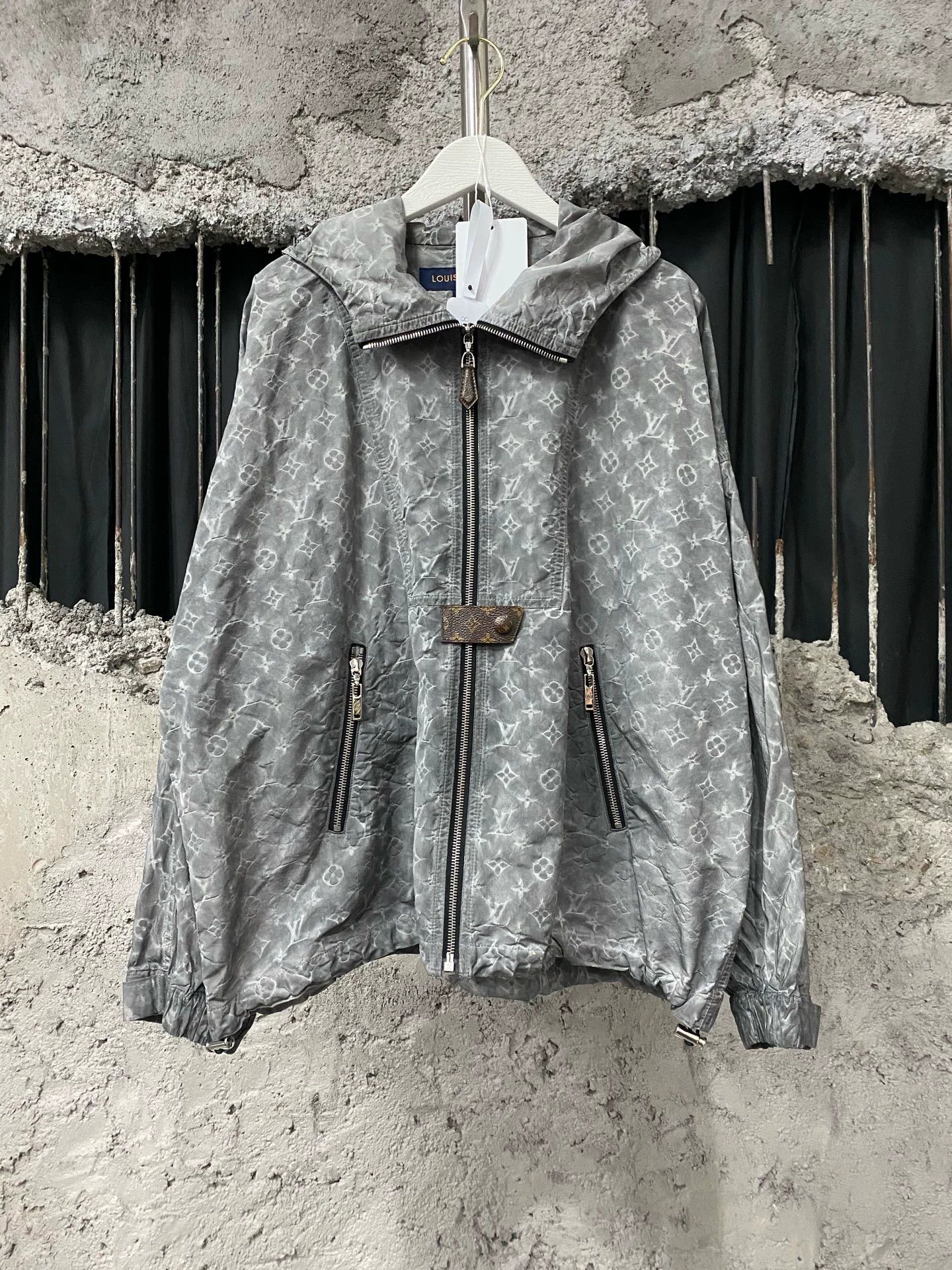 Louis Vuitton LV Monogram Print Jacket 36 Size XS / US 0-2 / IT 36-38 - 1 Thumbnail