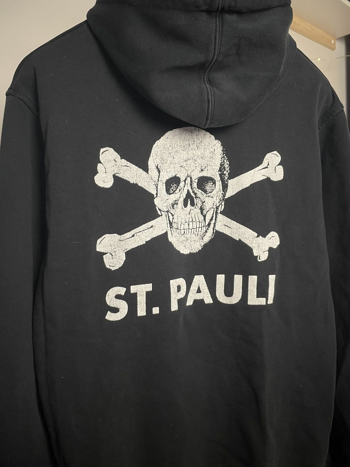Vintage Vintage St.Pauli Skull Big Logo Hoodie L Size US L / EU 52-54 / 3 - 3 Thumbnail