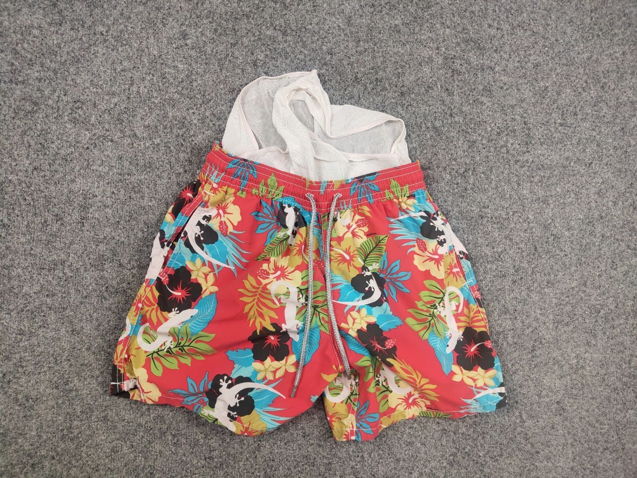 Vilebrequin Vilebrequin Design Pattern Multicolor Swim Casual Shorts Size US 34 / EU 50 - 12 Thumbnail
