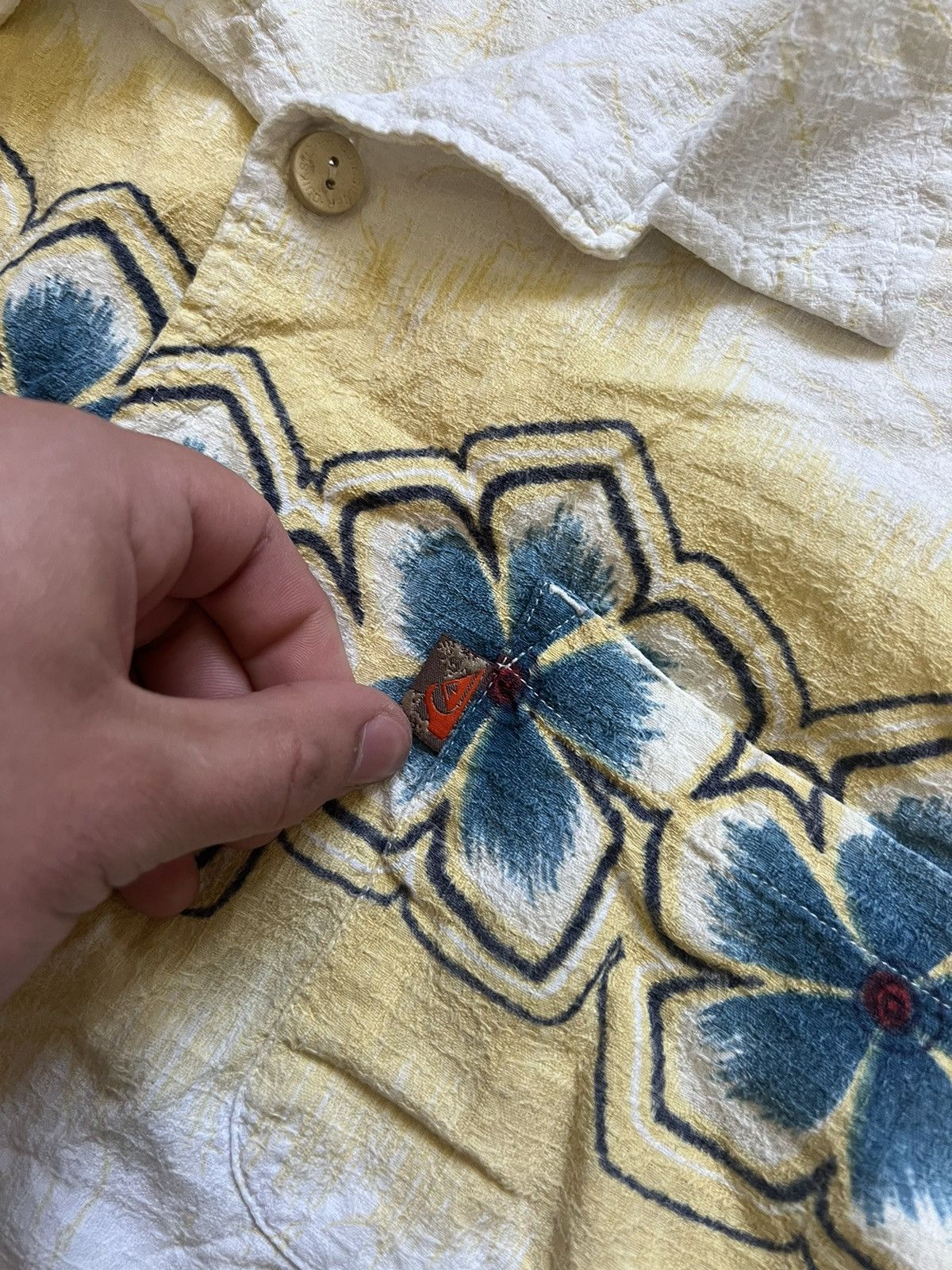 Quiksilver × Vintage Vintage quicksilver Hawaii shirts surf style 90s Size US L / EU 52-54 / 3 - 4 Thumbnail