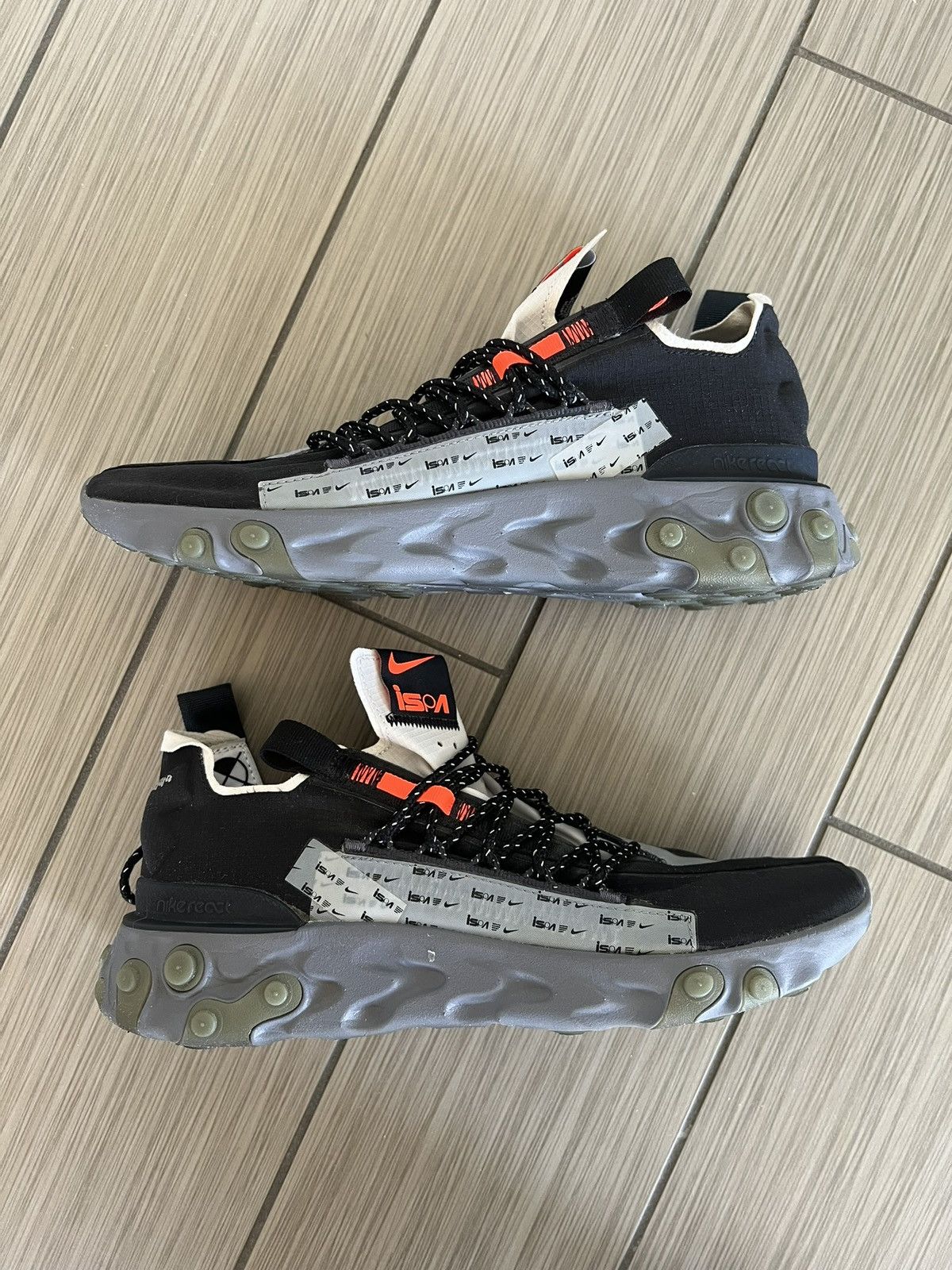 Nike Nike React Runner WR ISPA Black Size US 9.5 / EU 42-43 - 2 Thumbnail
