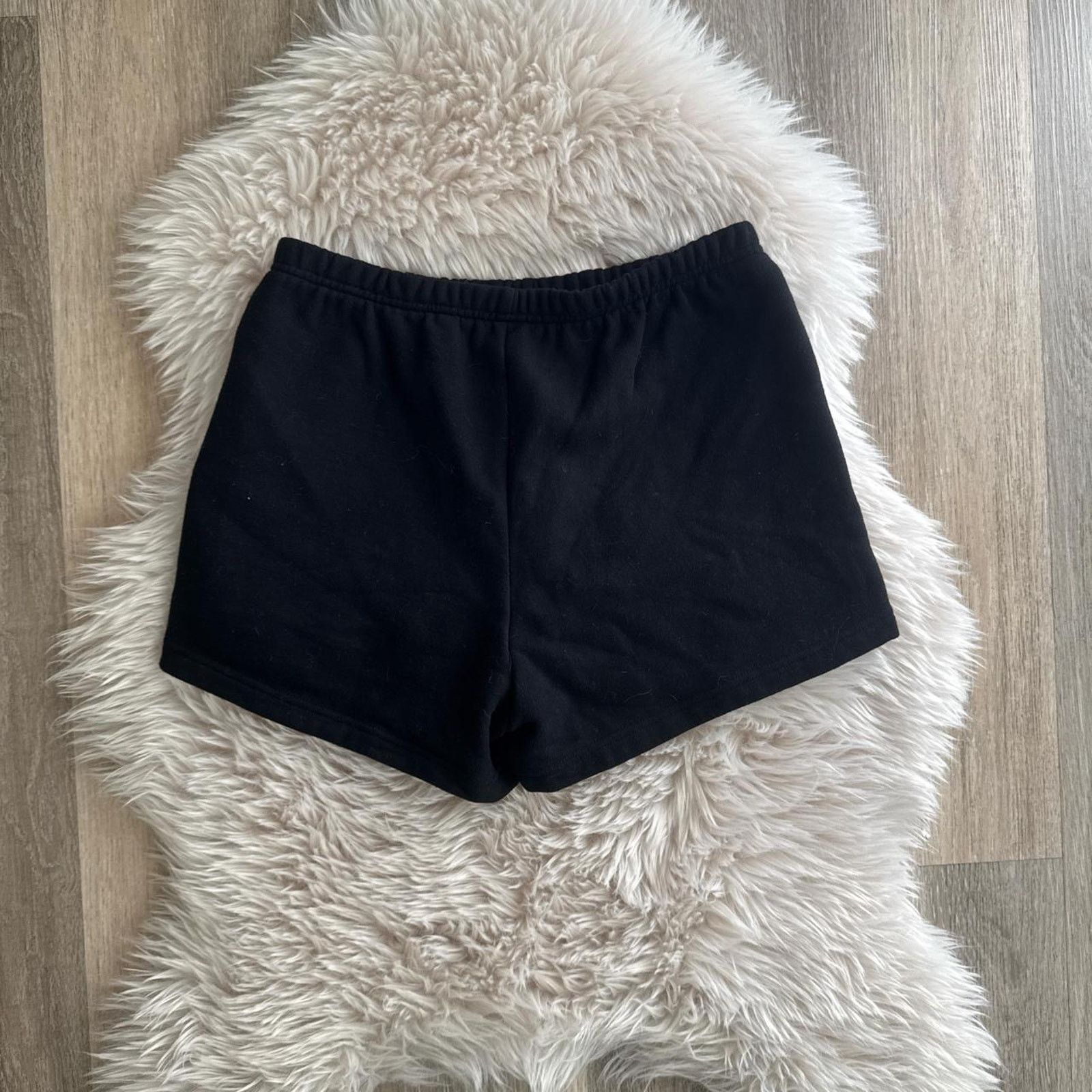 Aritzia NWT ARITZIA Sweatfleece Short - Black M Size 28" / US 6 / IT 42 - 3 Thumbnail
