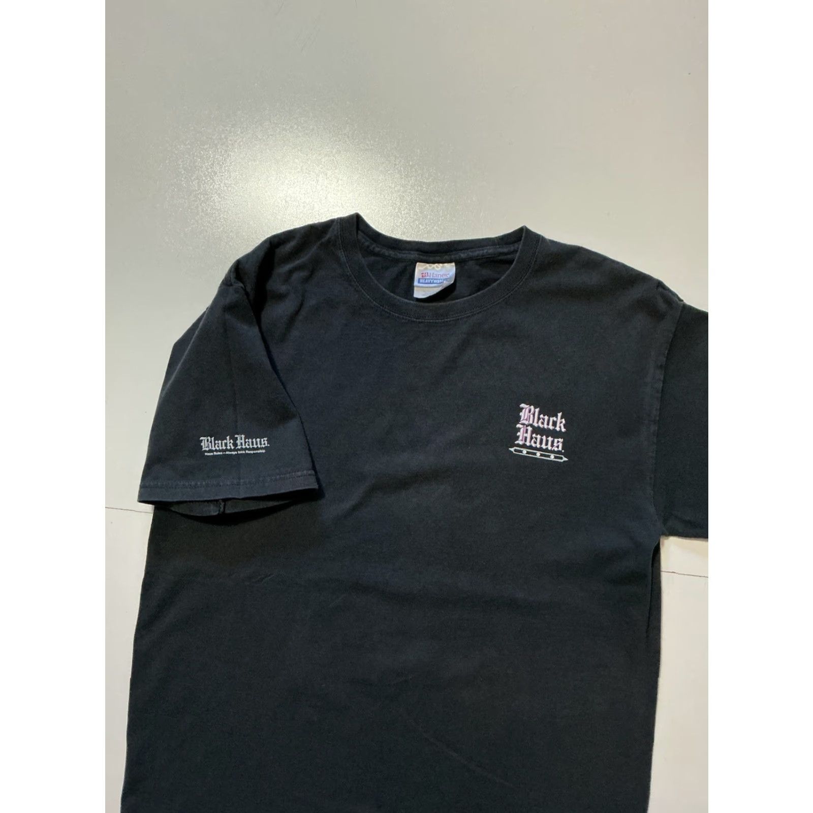 Hanes VINTAGE Hanes Black T-Shirt Haus Rules Always Drink Responsibly Liquor Alcohol Spiked Drink M Mens Black T-Shirt Size US M / EU 48-50 / 2 - 3 Thumbnail