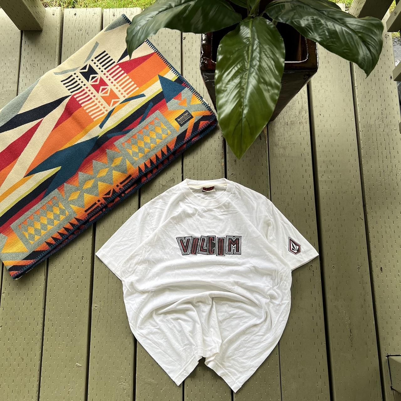 Vintage × Volcom VINTAGE Volcom Men Shirt Skate Y2K Logo Surf Grunge Tee Size US L / EU 52-54 / 3 - 2 Thumbnail