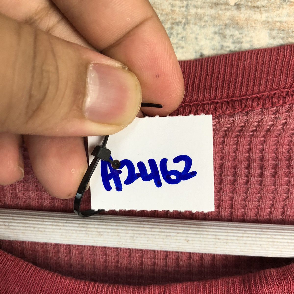 Vintage Cheswick skull vintage Red Long Sleeve T-Shirt #A2462 Size US S / EU 44-46 / 1 - 9 Thumbnail