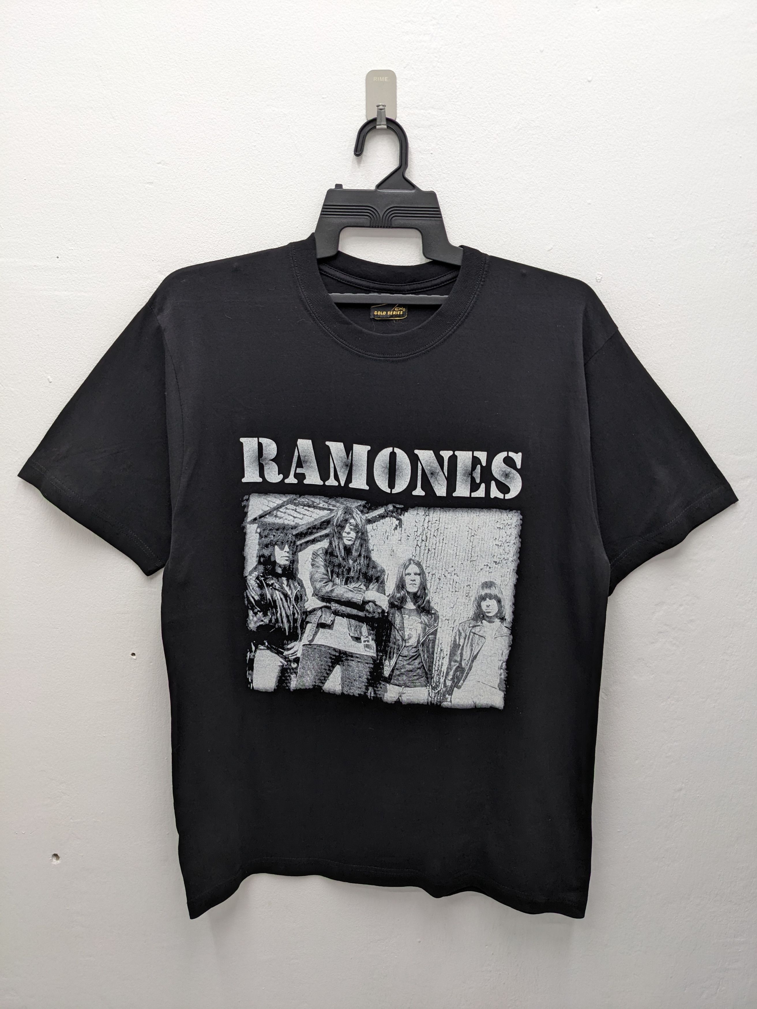 Band Tees RAMONES ROCK BAND TSHIRT Size US L / EU 52-54 / 3 - 2 Thumbnail