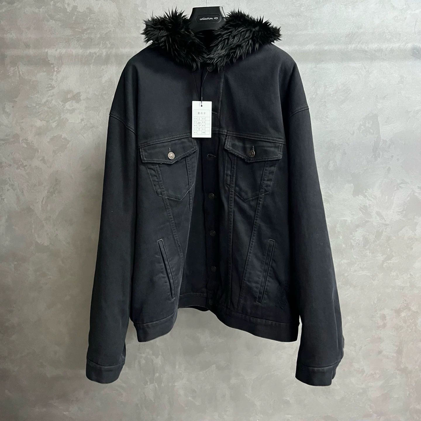 Balenciaga Balenciaga Casual Black Hoodie 3 Men Size US XS / EU 42 / 0 - 1 Thumbnail