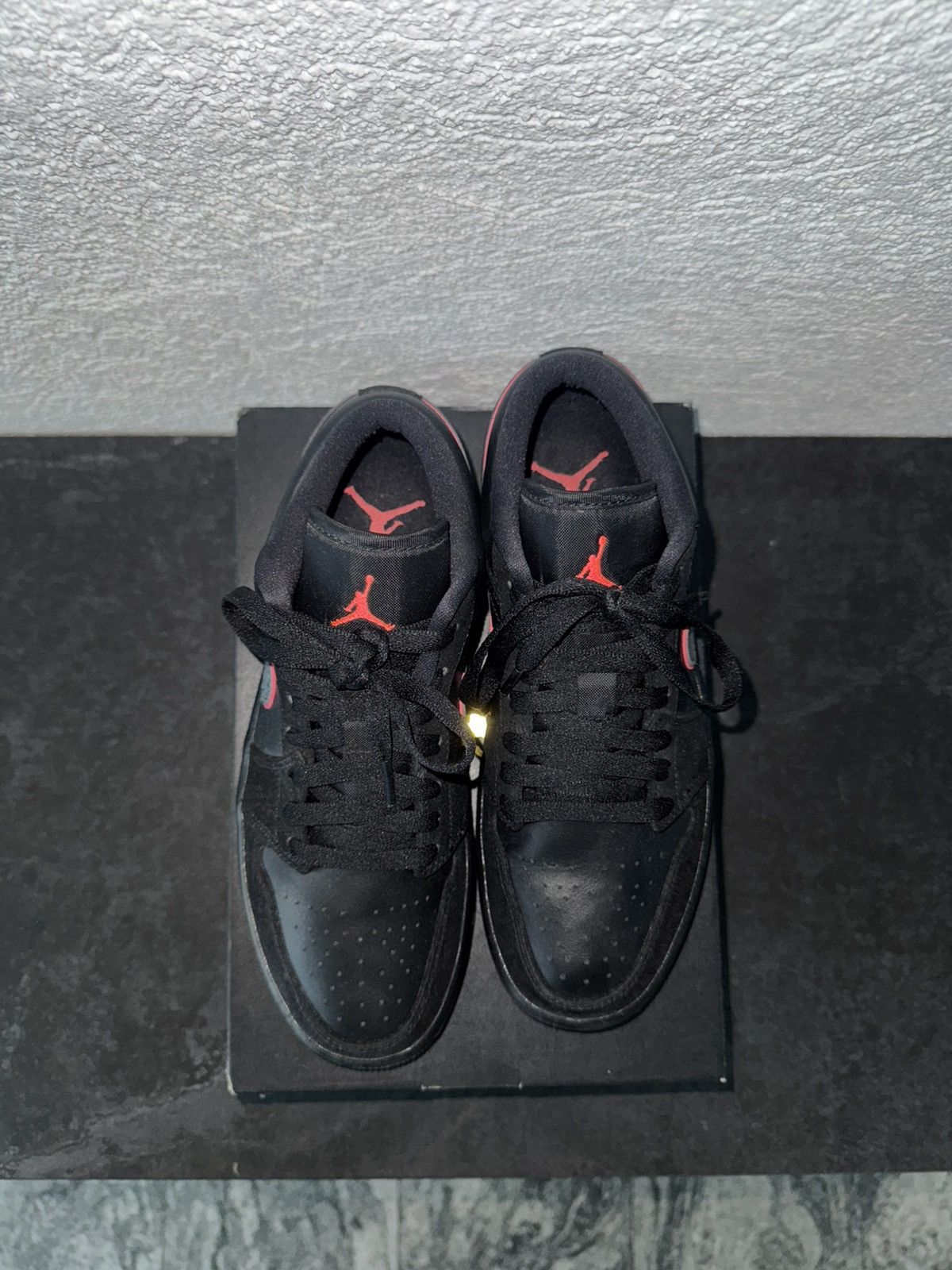 Nike Air Jordan 1 Low SE (Special Edition) Size US 7 / EU 40 - 2 Thumbnail