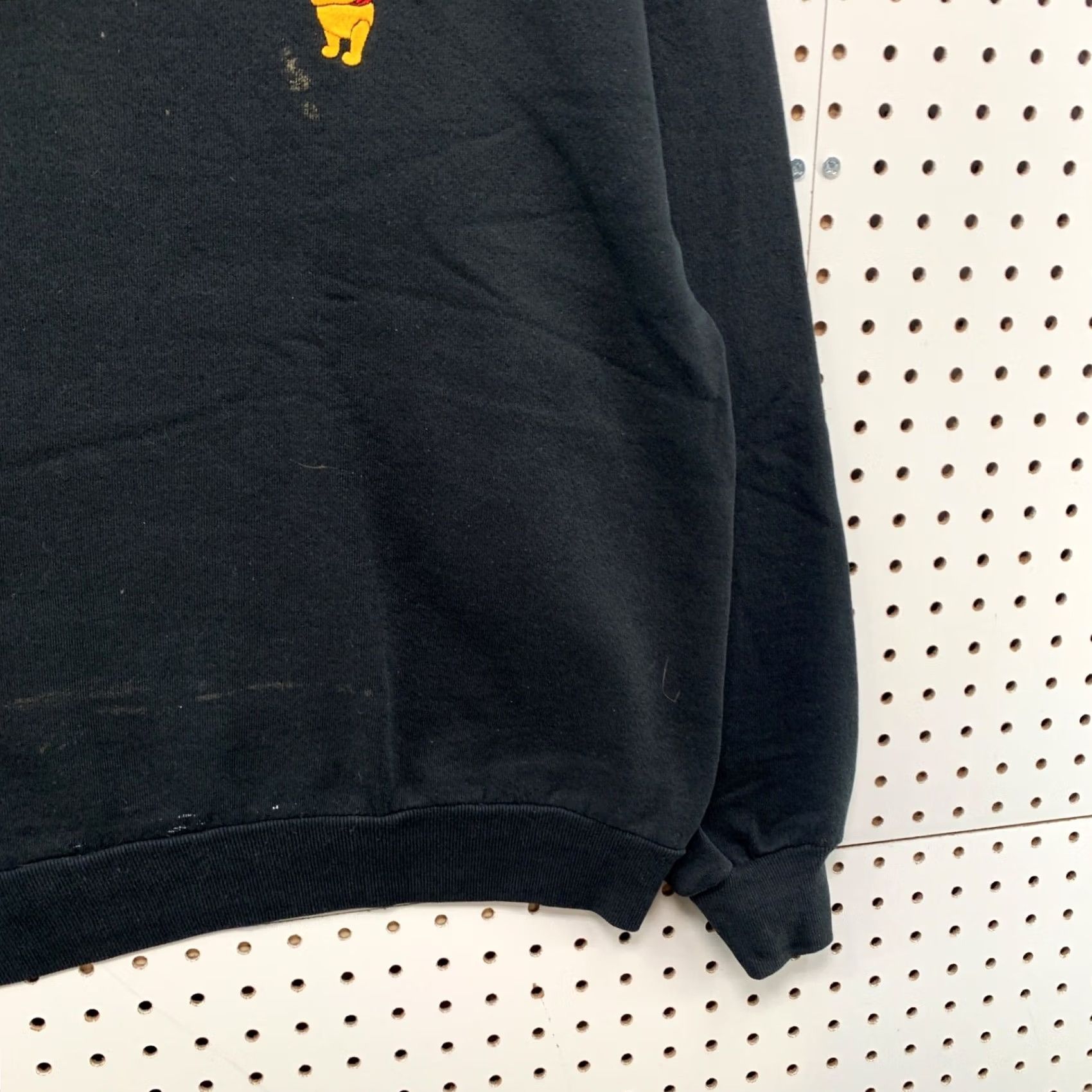 Jerzees VINTAGE Winnie The Pooh Crewneck Sweatshirt Mens Large Black Embroidered 90s Jerzees Sweatshirt Size US L / EU 52-54 / 3 - 7 Thumbnail