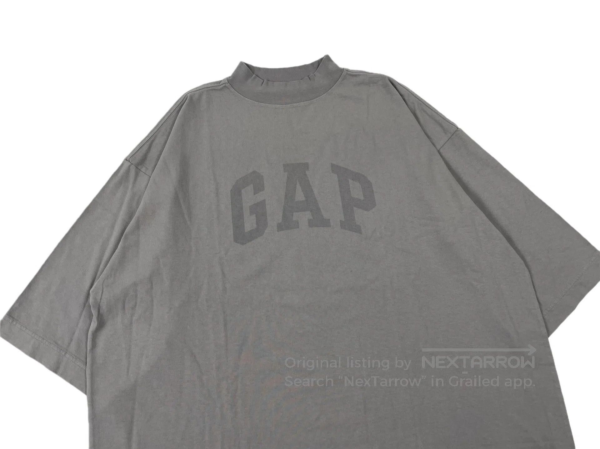 Yeezy Yeezy Short Sleeve Size US S / EU 44-46 / 1 - 3 Thumbnail