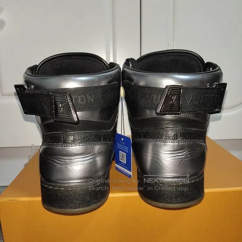 Louis Vuitton Louis Vuitton Rivoli High. Size US 9.5 / EU 42-43 - 1 Thumbnail