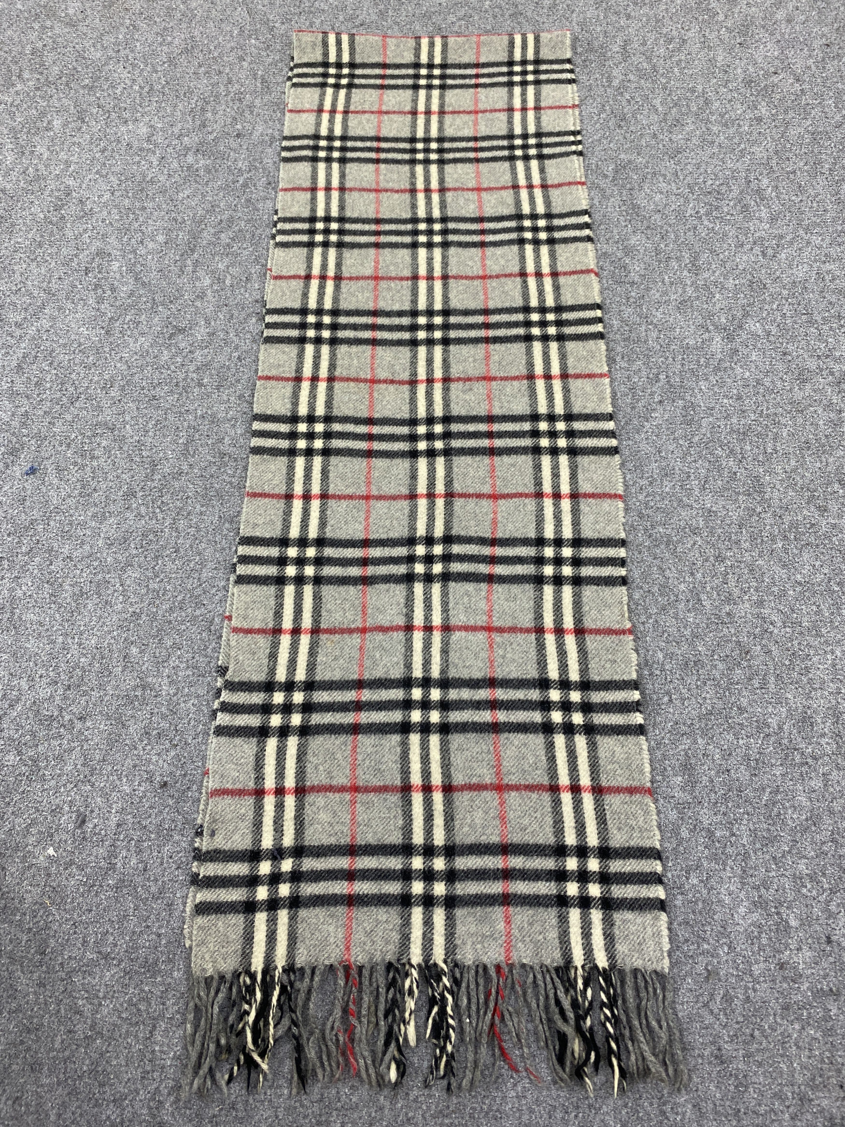 Burberry Vintage Burberry Novacheck Scarf Muffler Wool Scarves SC0083 Size ONE SIZE - 3 Thumbnail