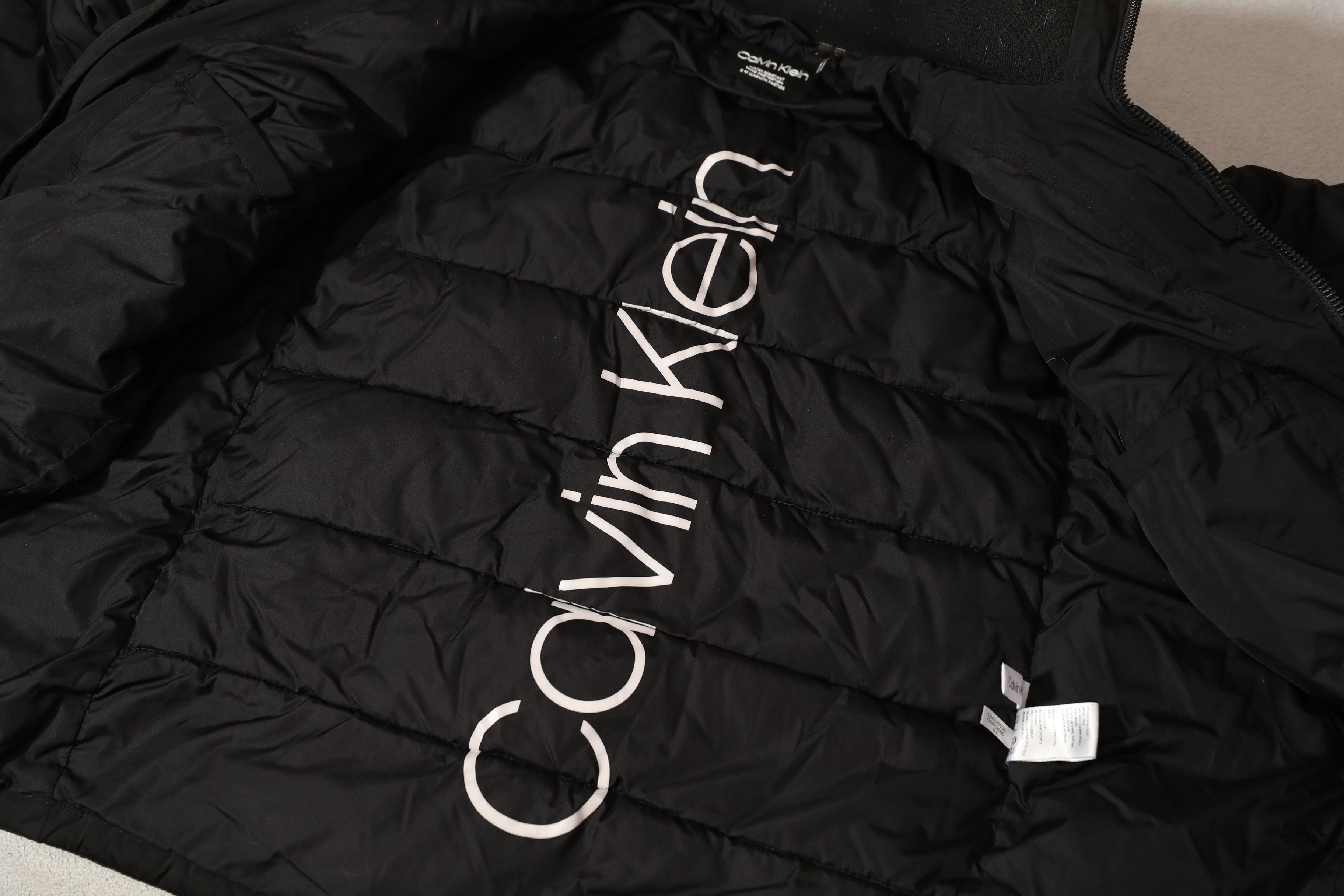 Calvin Klein Calvin Klein Woven Water Resistant Puffer Jacket (L) Size US L / EU 52-54 / 3 - 12 Thumbnail