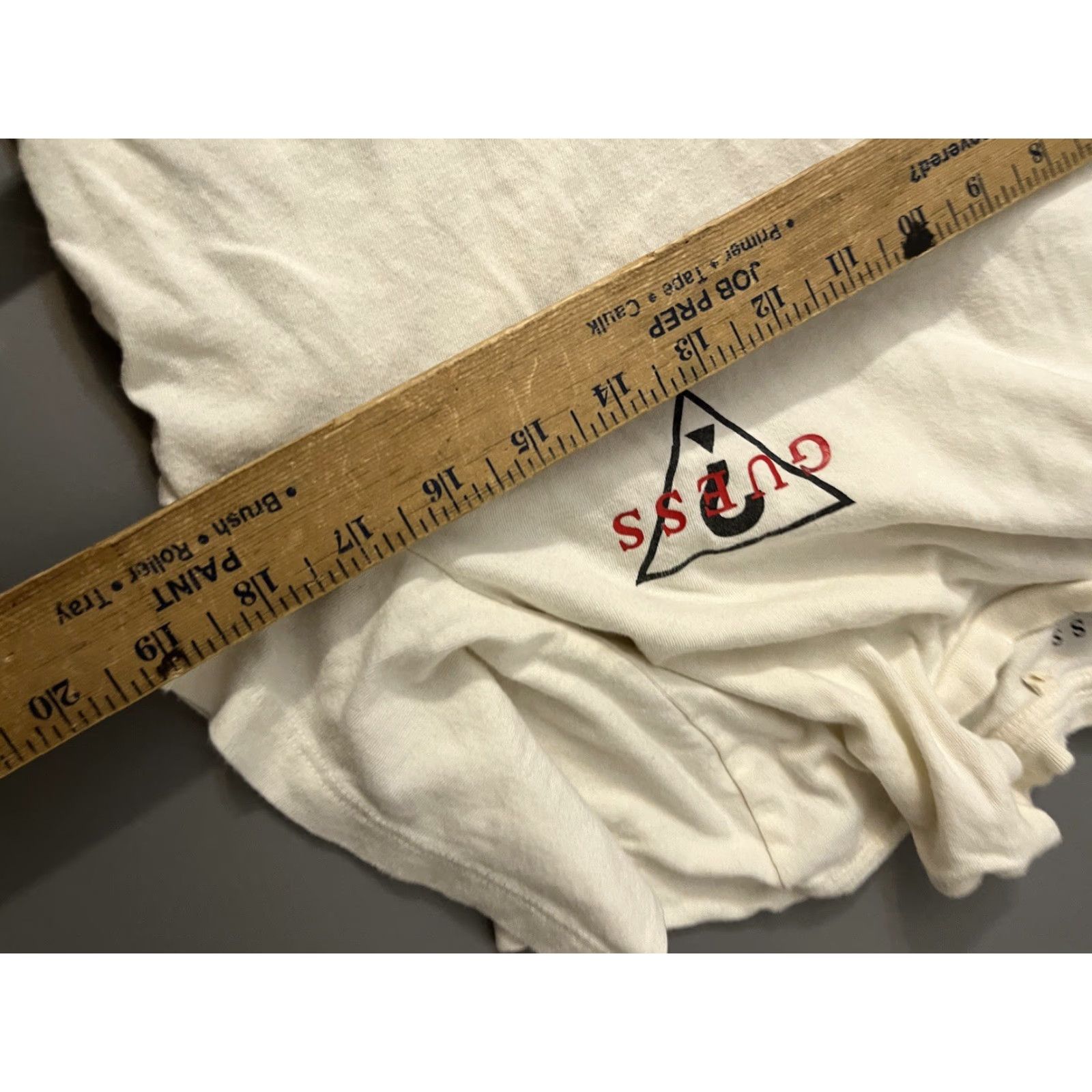 Guess Guess T-Shirt Mens White Graphic Logo Crew Neck Short Sleeve Cotton Brand: GUESS Regular Size M Classic Designer Size US M / EU 48-50 / 2 - 5 Thumbnail