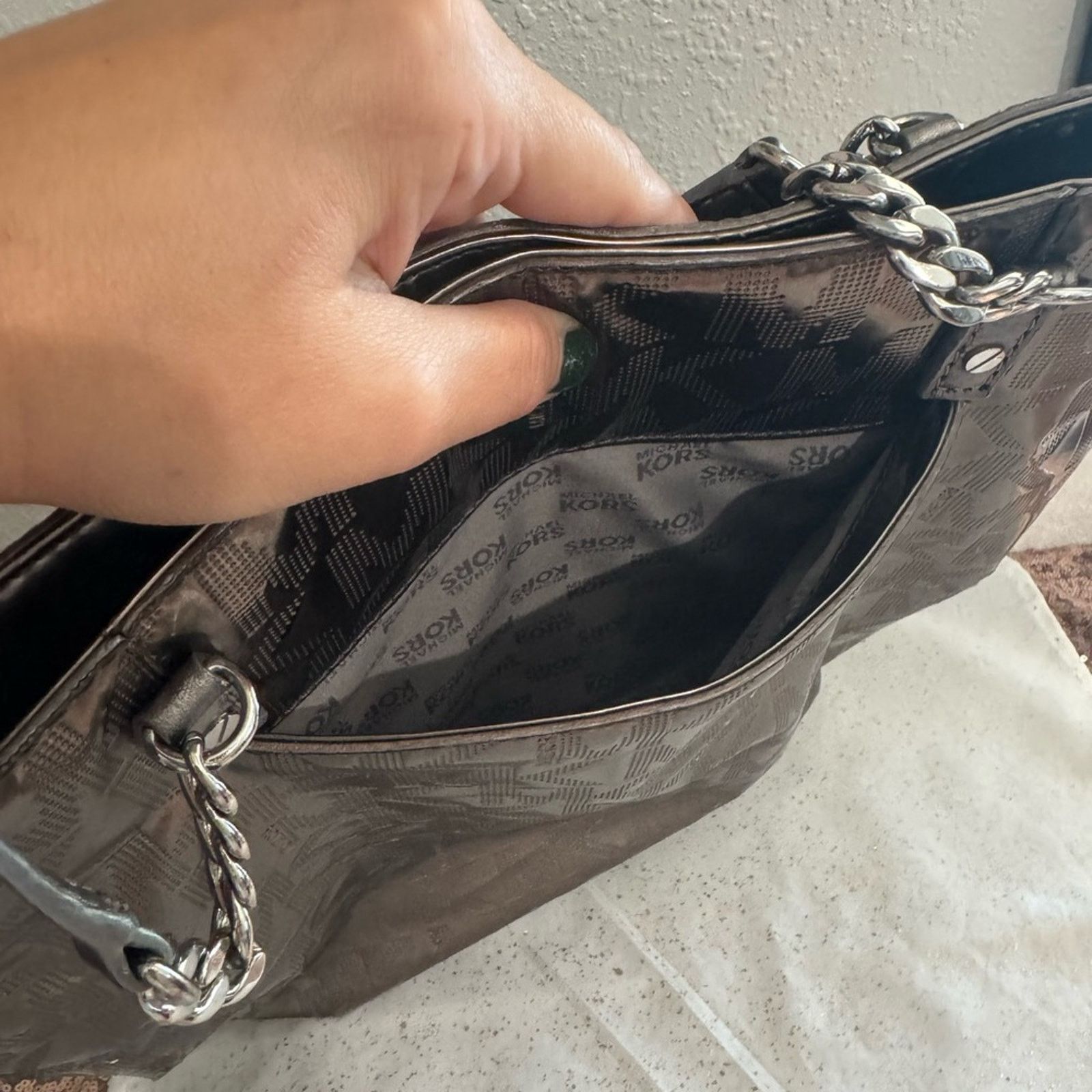 Michael Kors MICHAEL KORS 🩶 Monogrammed Metallic Tote with Silver Chains Size ONE SIZE - 10 Thumbnail