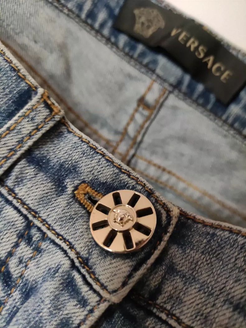 Versace Versace Women's Jeans Medusa Gold Flake Washed Pants Casua Size 26" / US 2 / IT 38 - 4 Thumbnail
