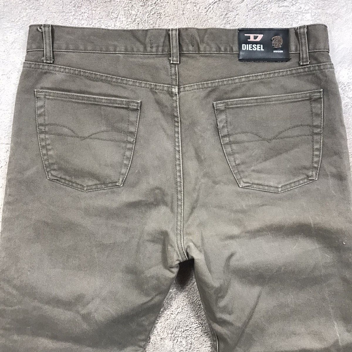 Vintage Vintage Diesel Baggy Distressed Jeans Streetwear Y2K Logo 35 Size US 35 - 11 Thumbnail