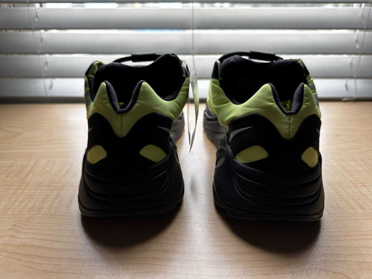 Adidas × Yeezy Yeezy 700 MNVN Phosphor Size US 10 / EU 43 - 5 Thumbnail