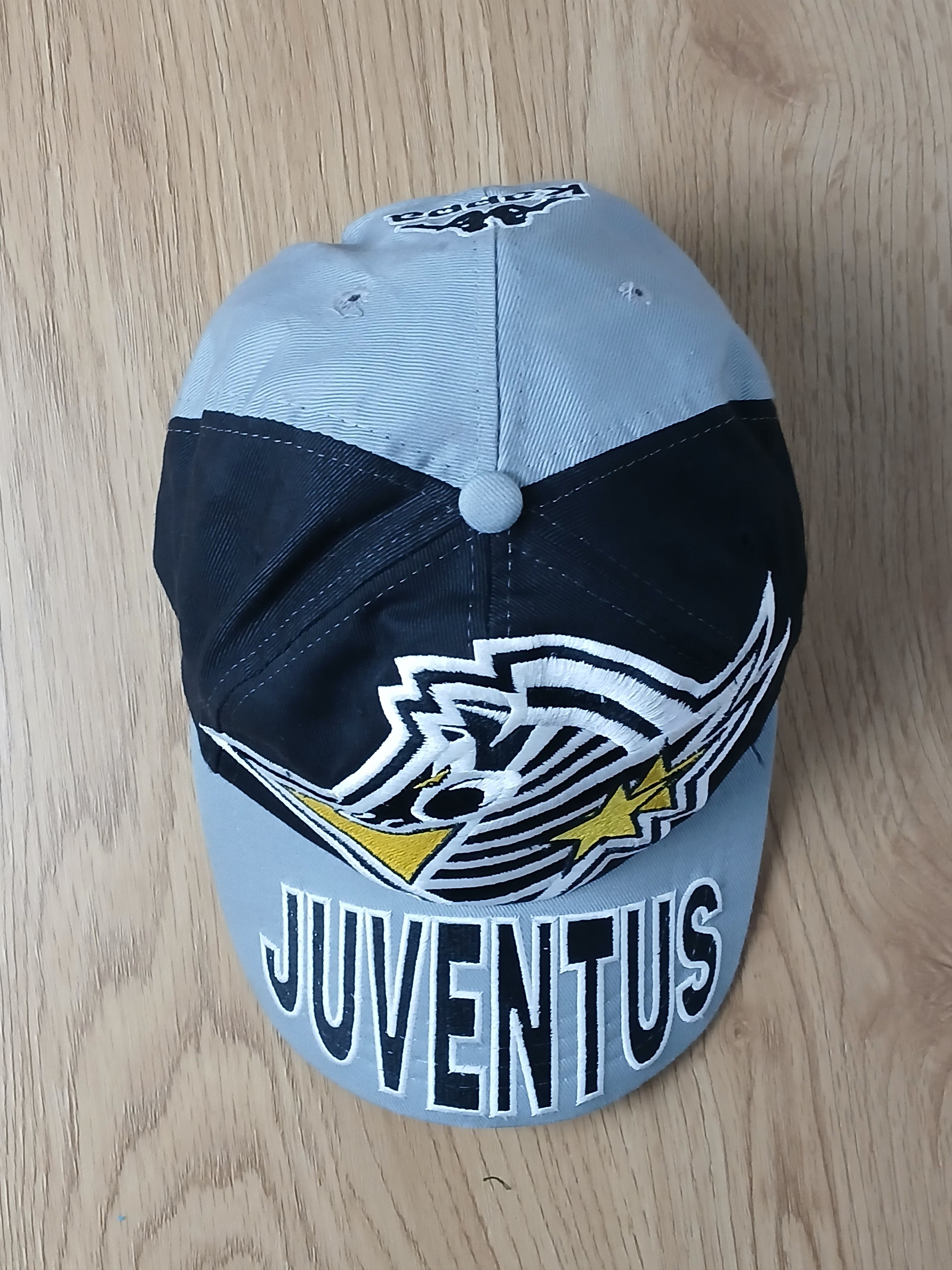 Other Juventus Football Cap Size ONE SIZE - 5 Thumbnail